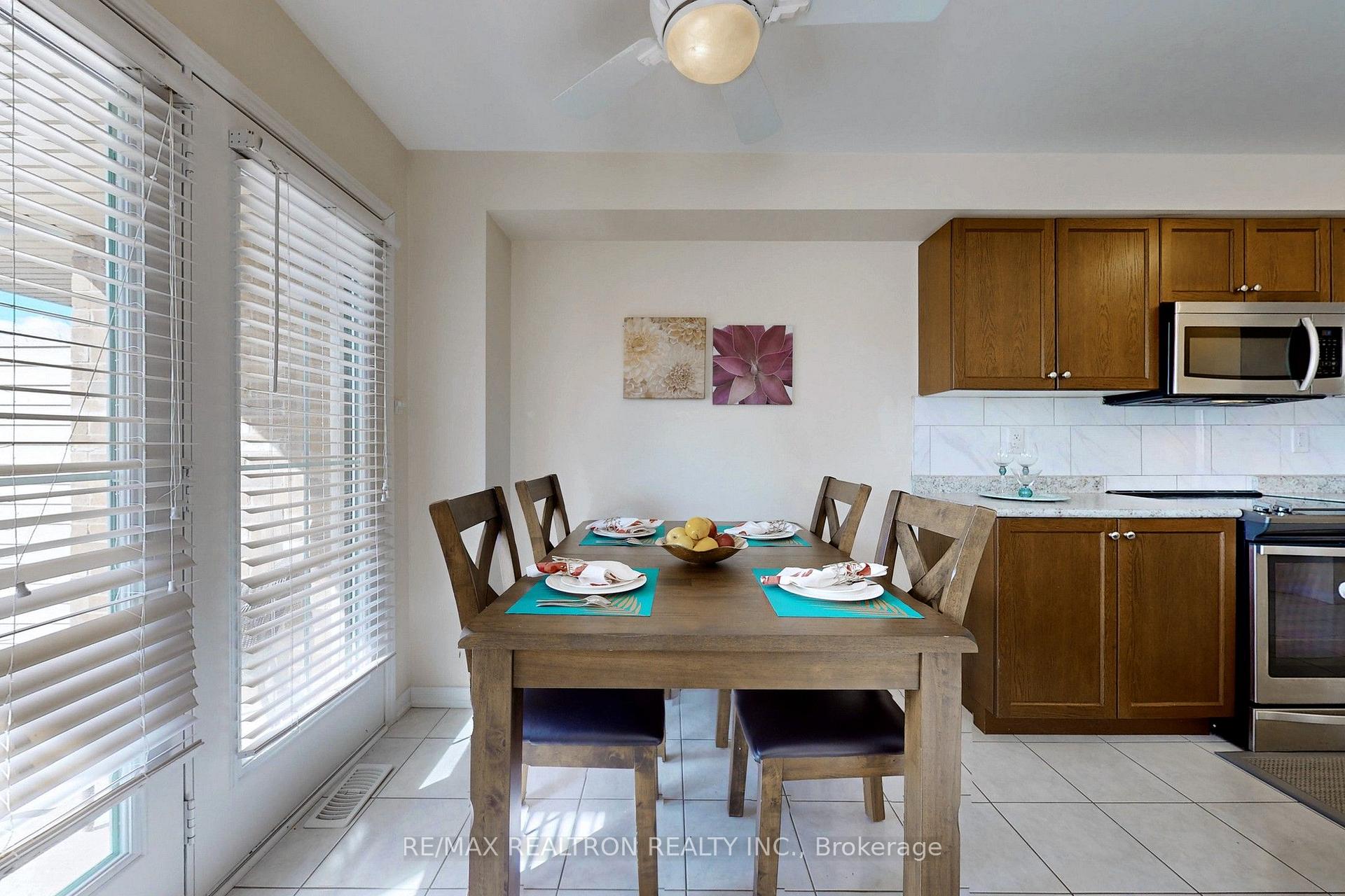 Photo 13 of 8472 Hickory Lane, Niagara Falls, Brown — HOMEH