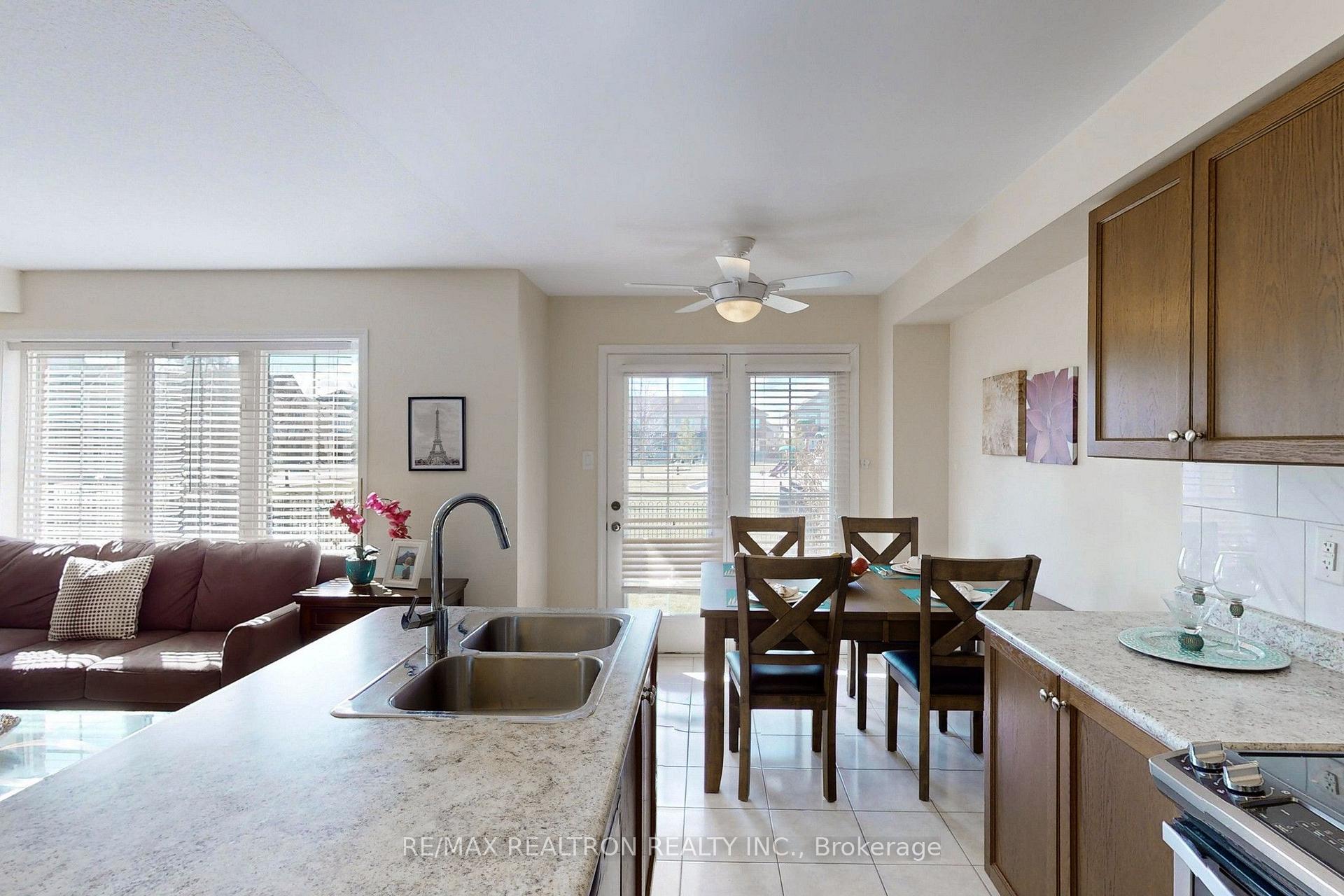 Photo 18 of 8472 Hickory Lane, Niagara Falls, Brown — HOMEH