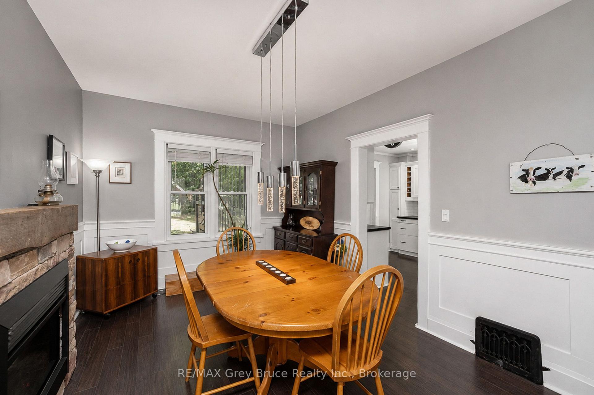Photo 10 of 813 5th Avenue A E, Owen Sound — HOMEH
