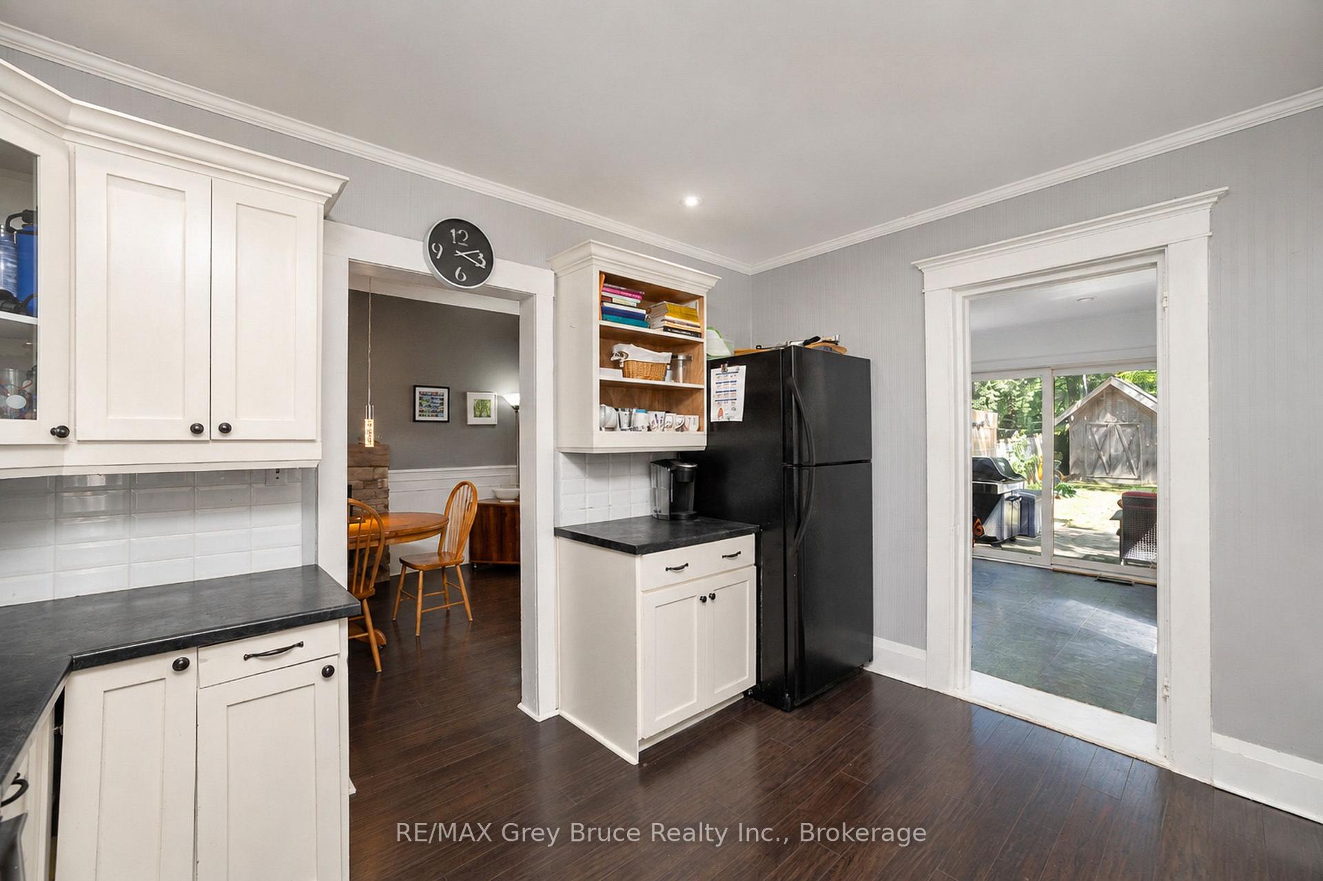 Photo 13 of 813 5th Avenue A E, Owen Sound — HOMEH