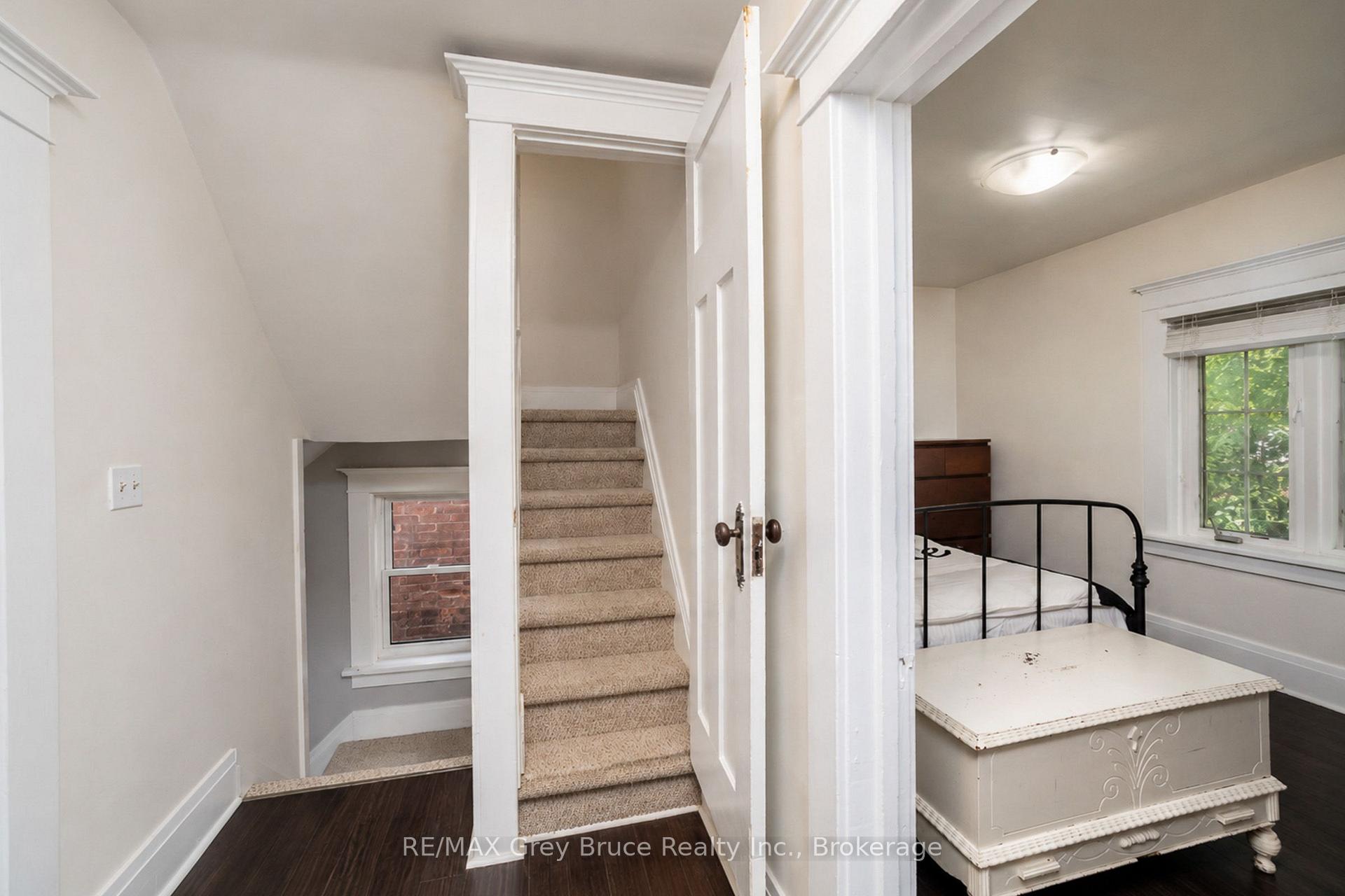 Photo 18 of 813 5th Avenue A E, Owen Sound — HOMEH