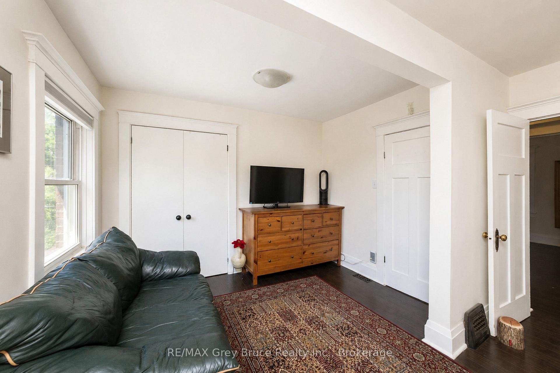 Photo 20 of 813 5th Avenue A E, Owen Sound — HOMEH