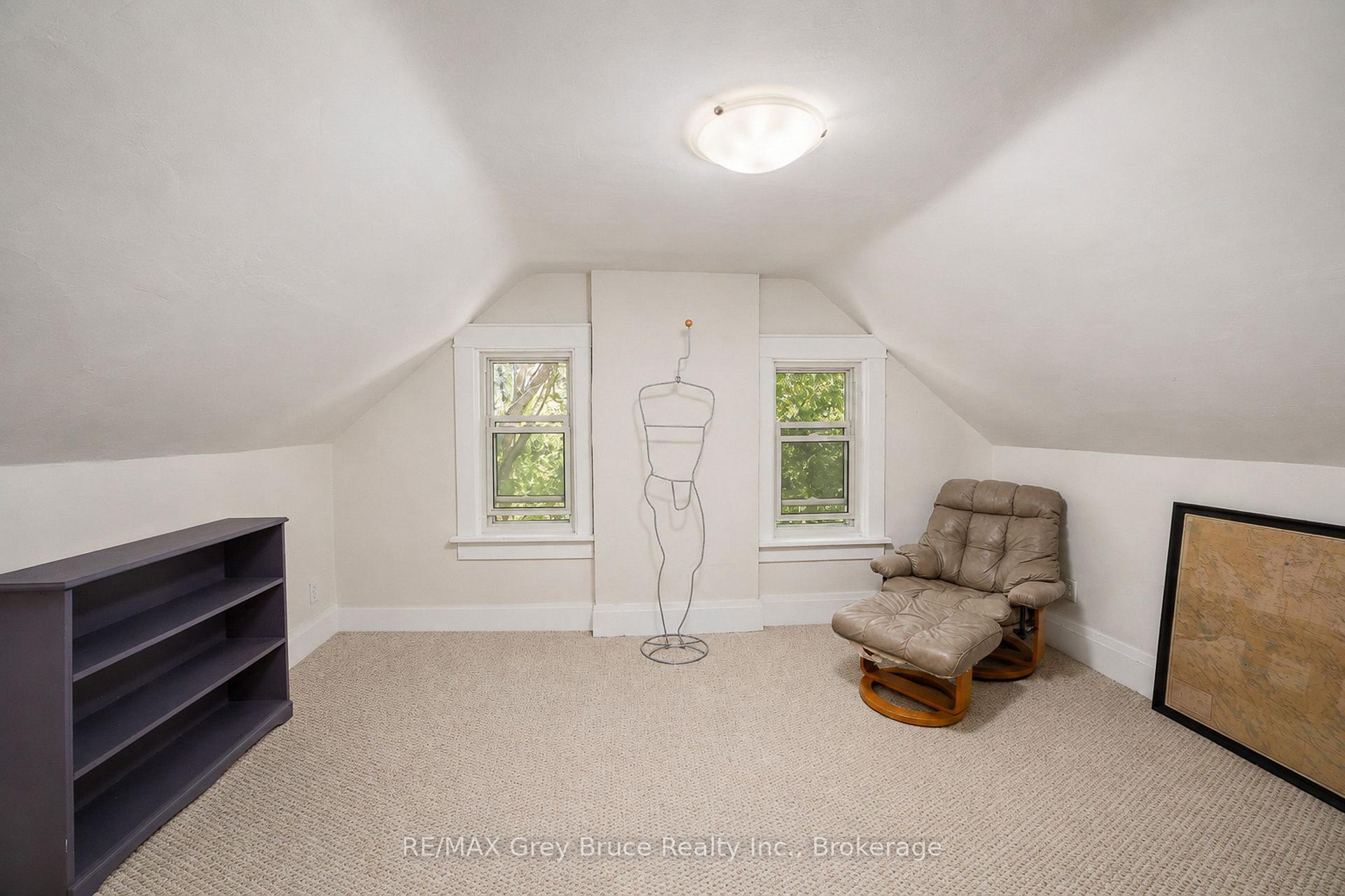 Photo 25 of 813 5th Avenue A E, Owen Sound — HOMEH