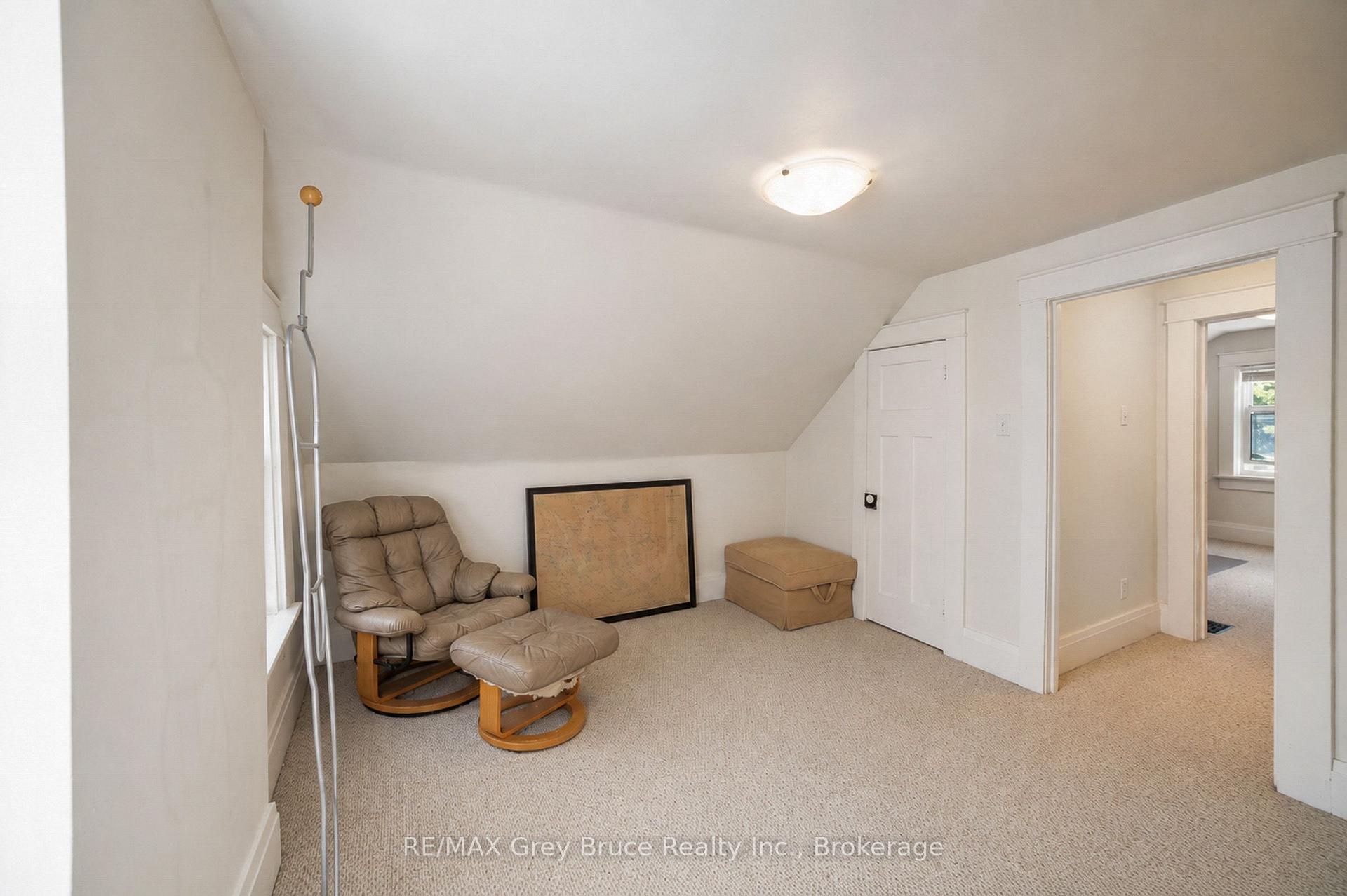 Photo 26 of 813 5th Avenue A E, Owen Sound — HOMEH