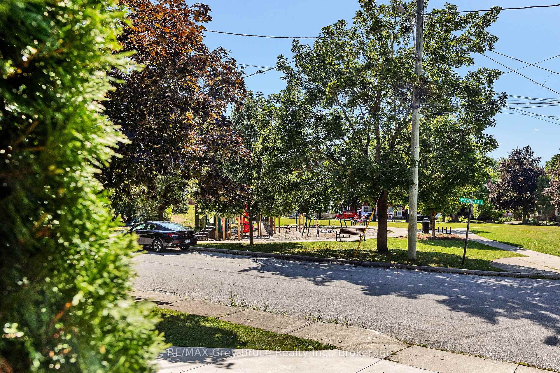 Photo 38 of 813 5th Avenue A E, Owen Sound — HOMEH