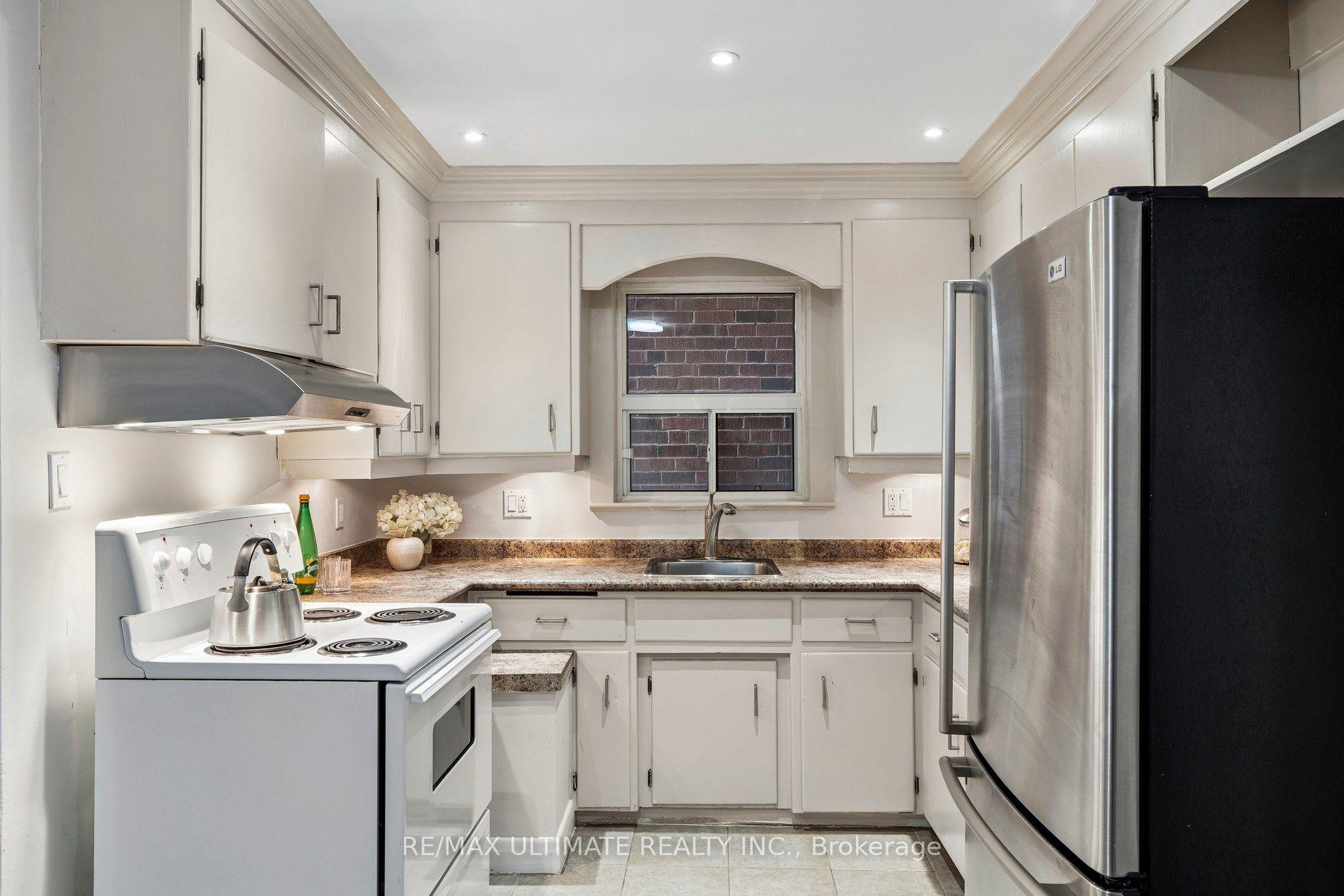 Photo 16 of 124 Hope Street, Toronto, Corso Italia-Davenport — HOMEH