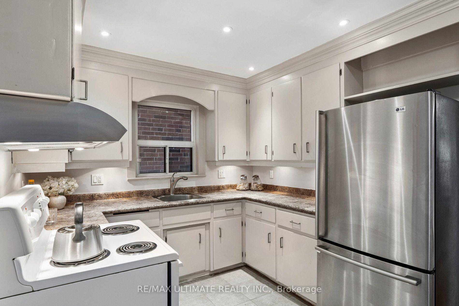 Photo 18 of 124 Hope Street, Toronto, Corso Italia-Davenport — HOMEH
