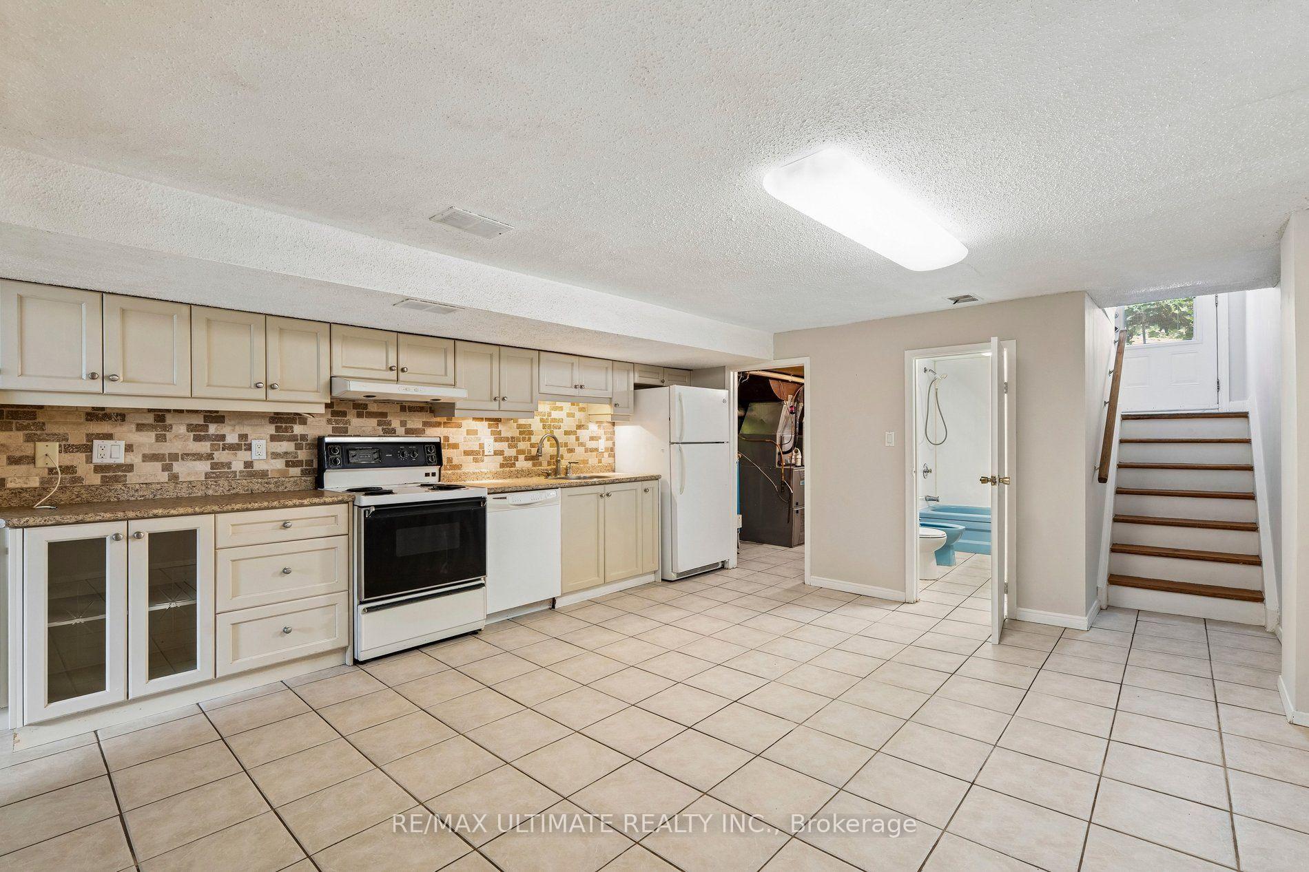 Photo 36 of 124 Hope Street, Toronto, Corso Italia-Davenport — HOMEH
