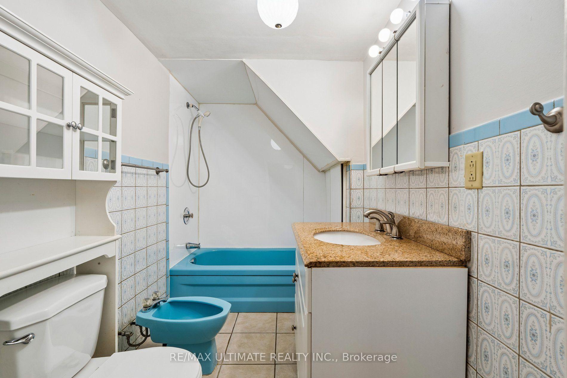 Photo 38 of 124 Hope Street, Toronto, Corso Italia-Davenport — HOMEH
