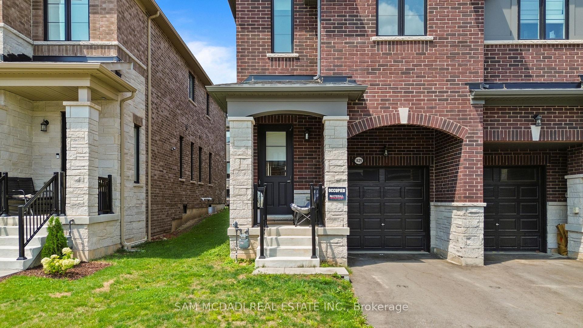 Photo 1 of 1429 Almonte Drive, Burlington, Tyandaga — HOMEH