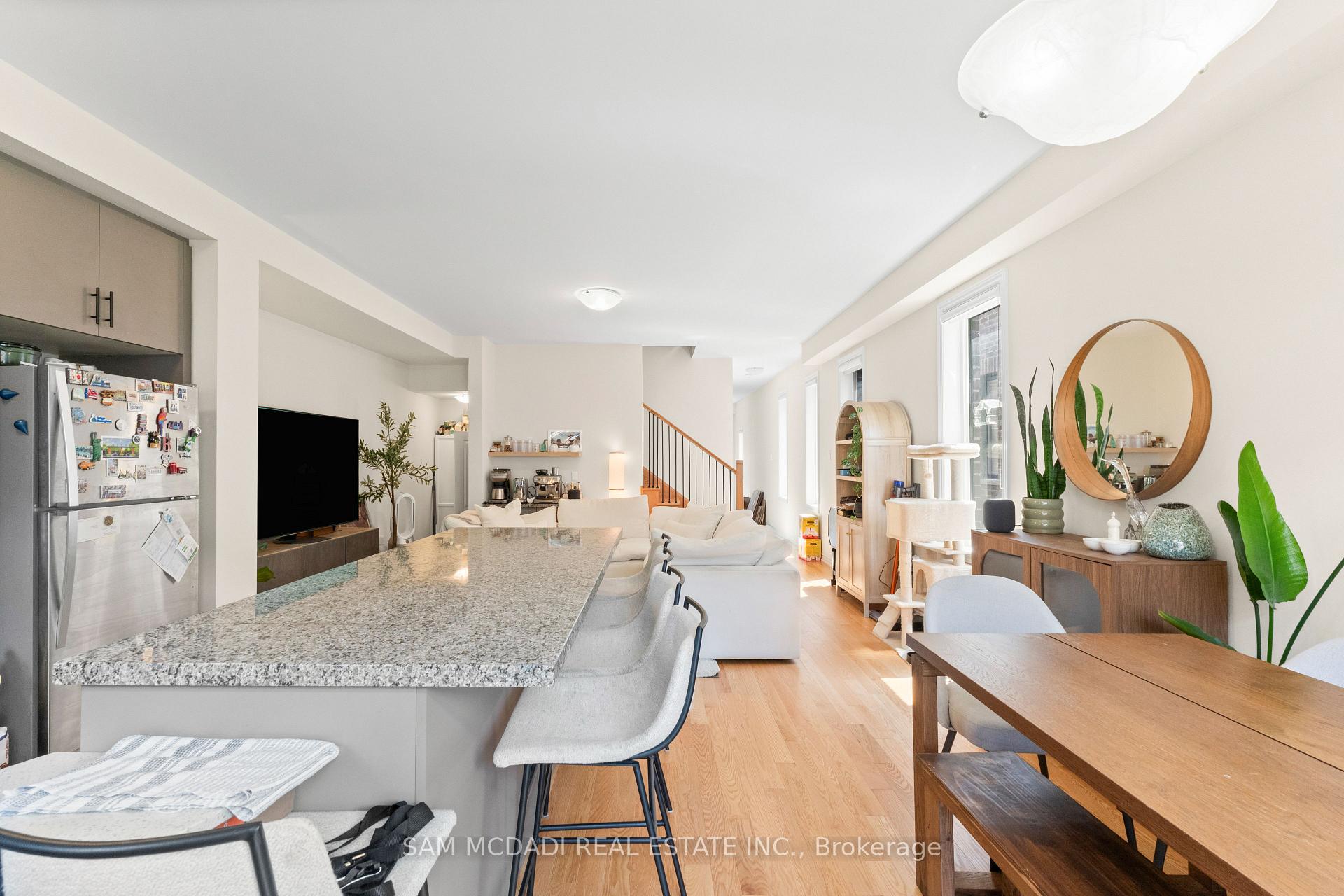 Photo 5 of 1429 Almonte Drive, Burlington, Tyandaga — HOMEH