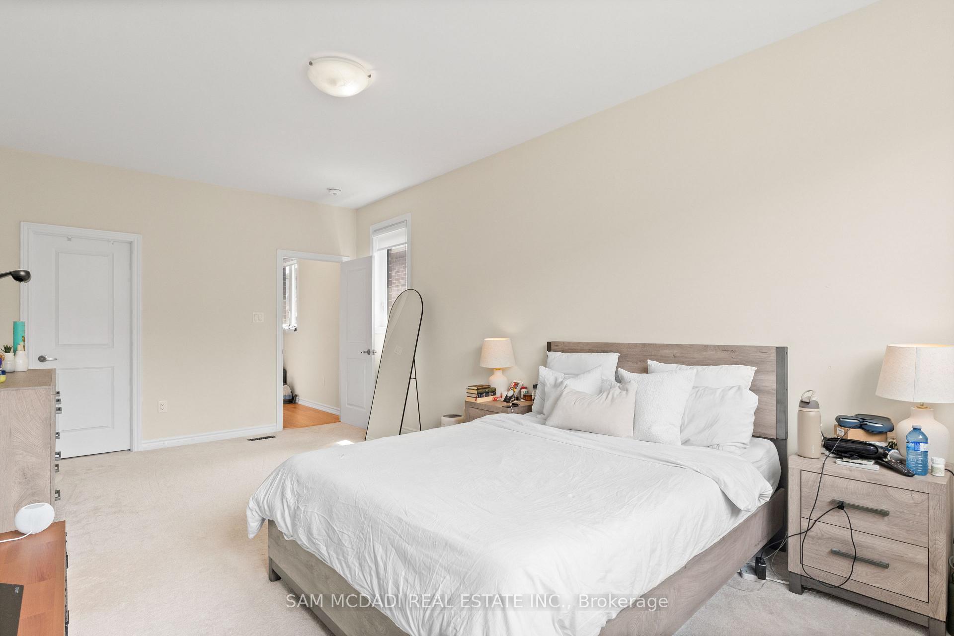 Photo 8 of 1429 Almonte Drive, Burlington, Tyandaga — HOMEH
