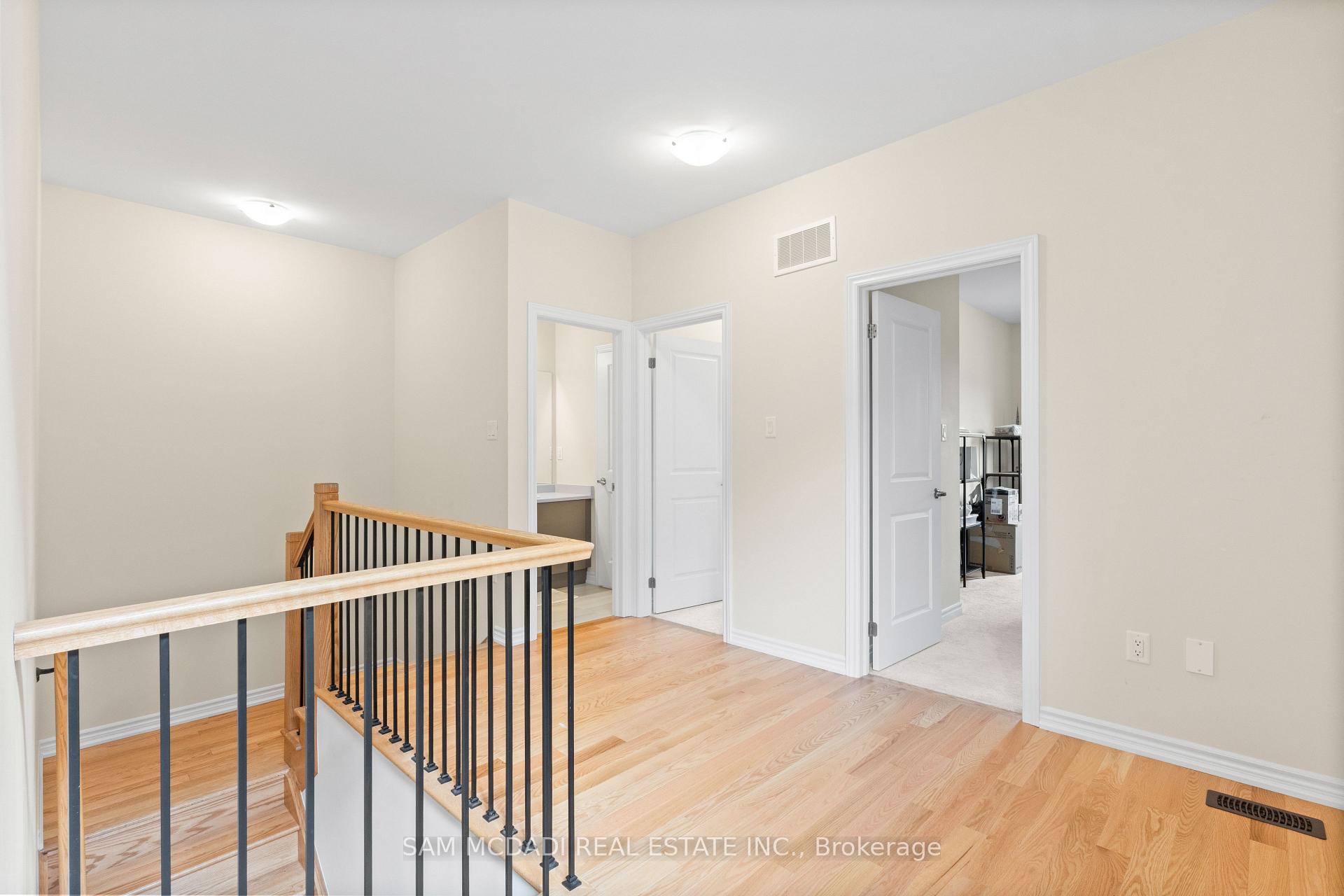 Photo 14 of 1429 Almonte Drive, Burlington, Tyandaga — HOMEH