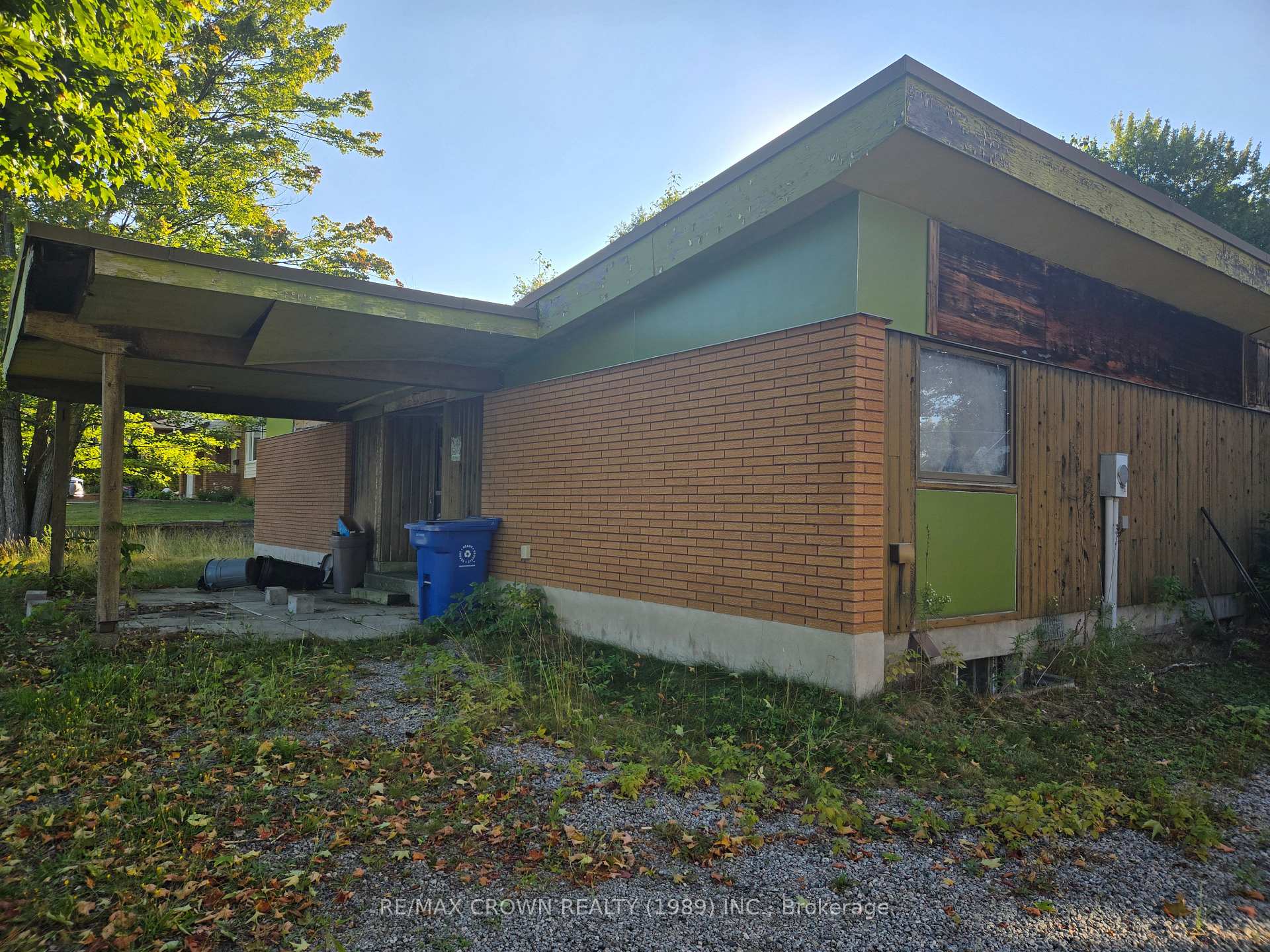 Photo 2 of 845 Airport Road, North Bay, Airport — HOMEH