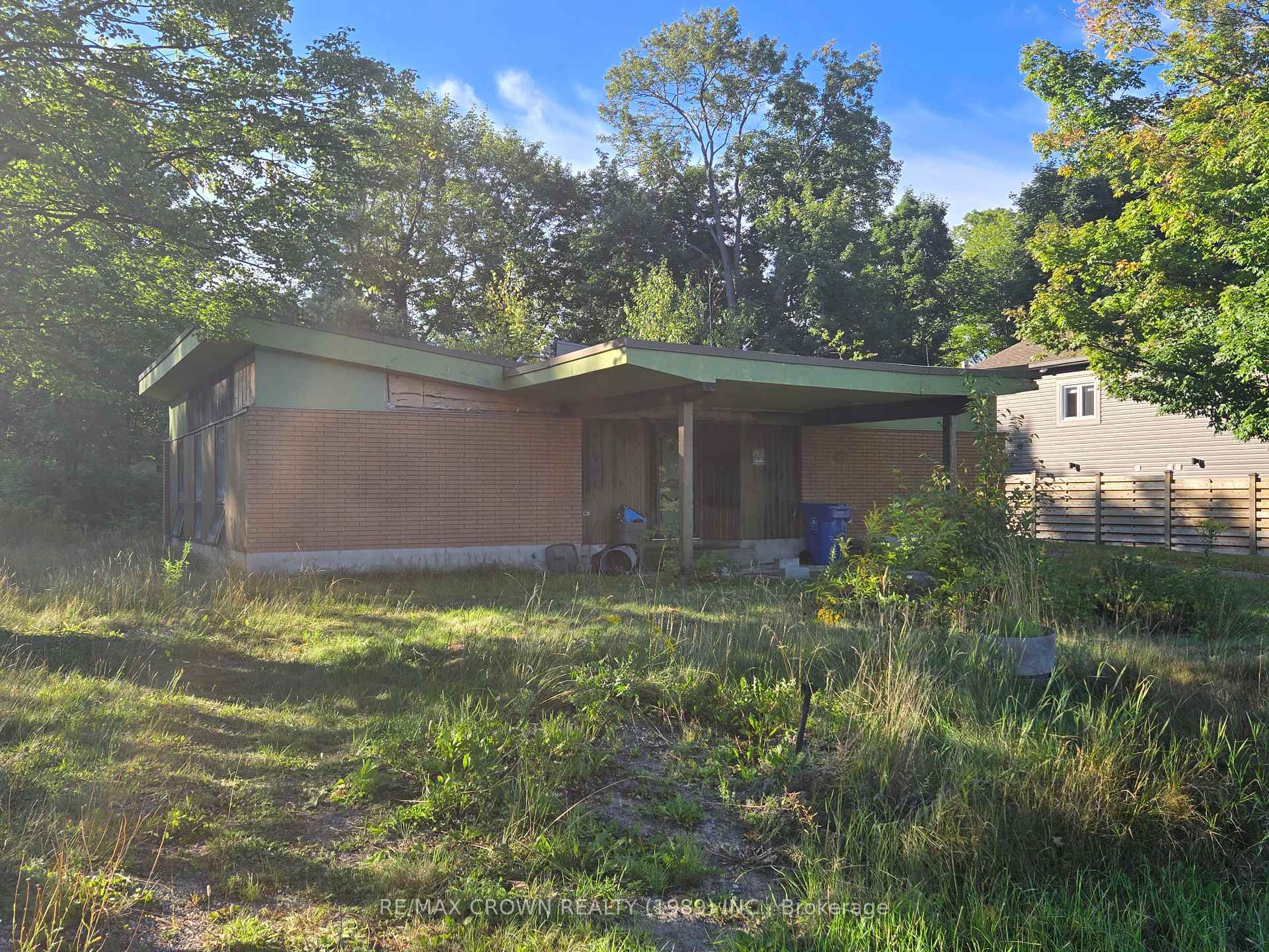 Photo 3 of 845 Airport Road, North Bay, Airport — HOMEH