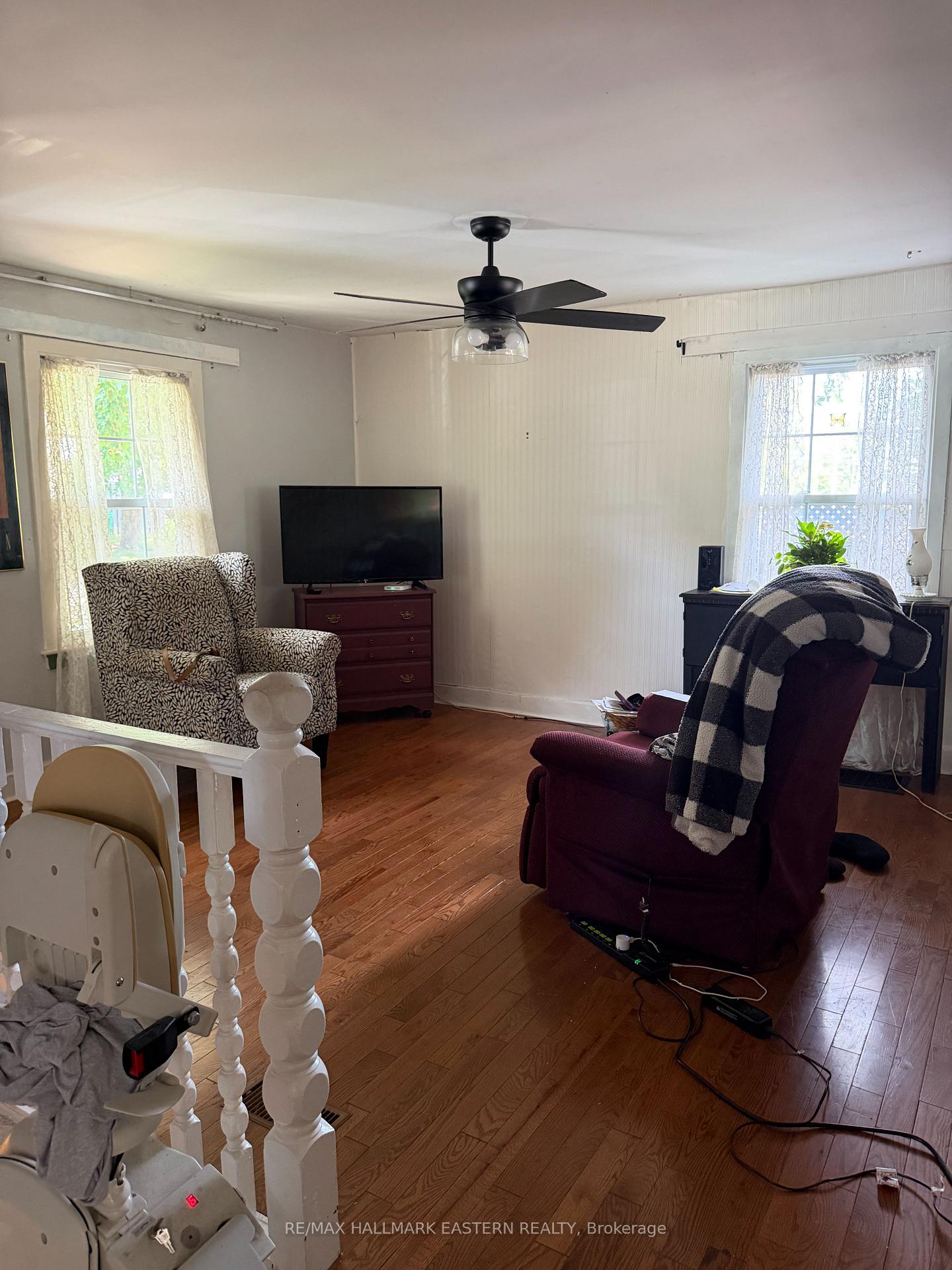 Photo 8 of 413 Bellevue Street, Peterborough, Northcrest Ward 5 — HOMEH