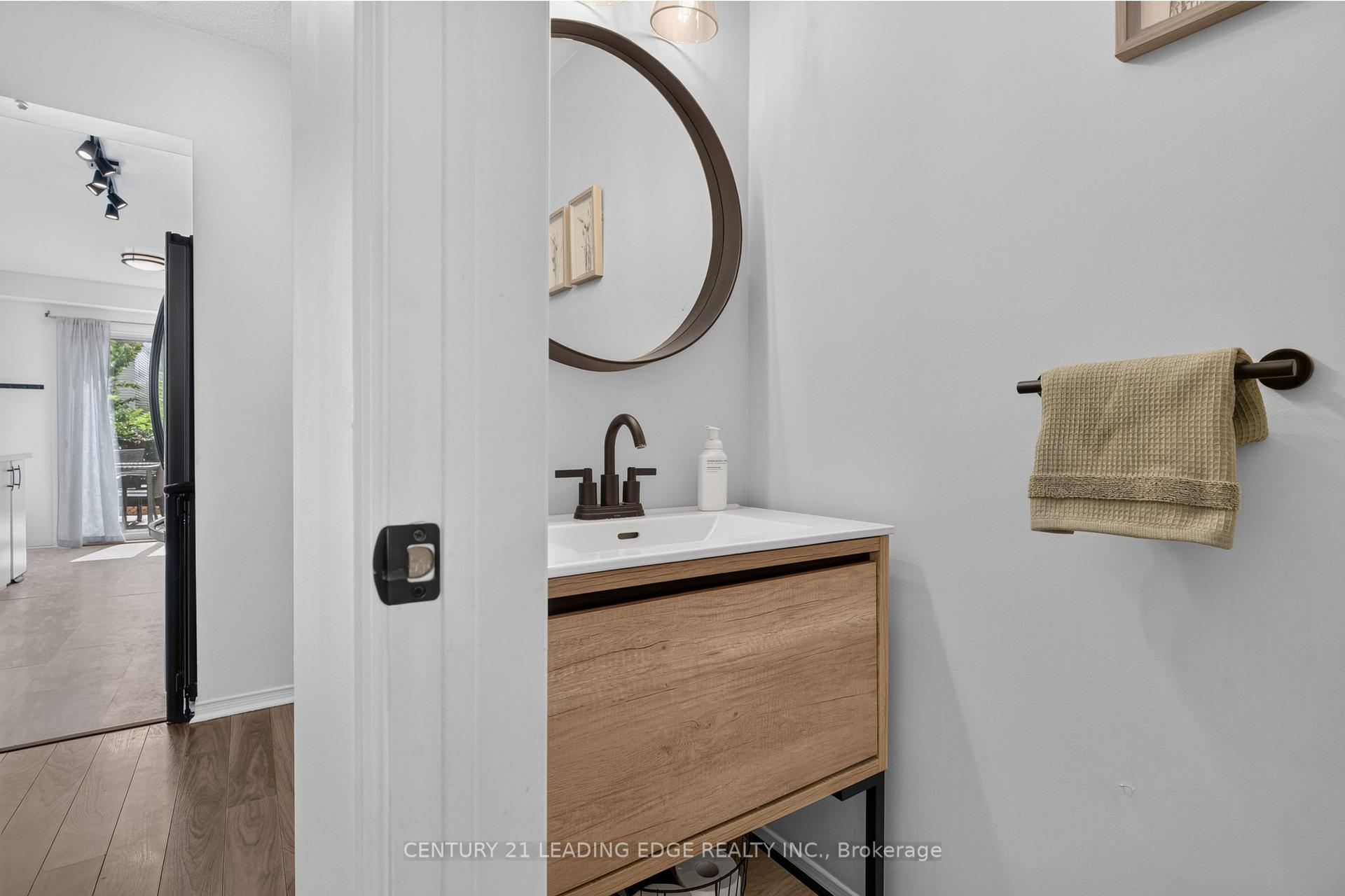 Photo 13 of 92 Vail Meadows Crescent, Clarington, Bowmanville — HOMEH