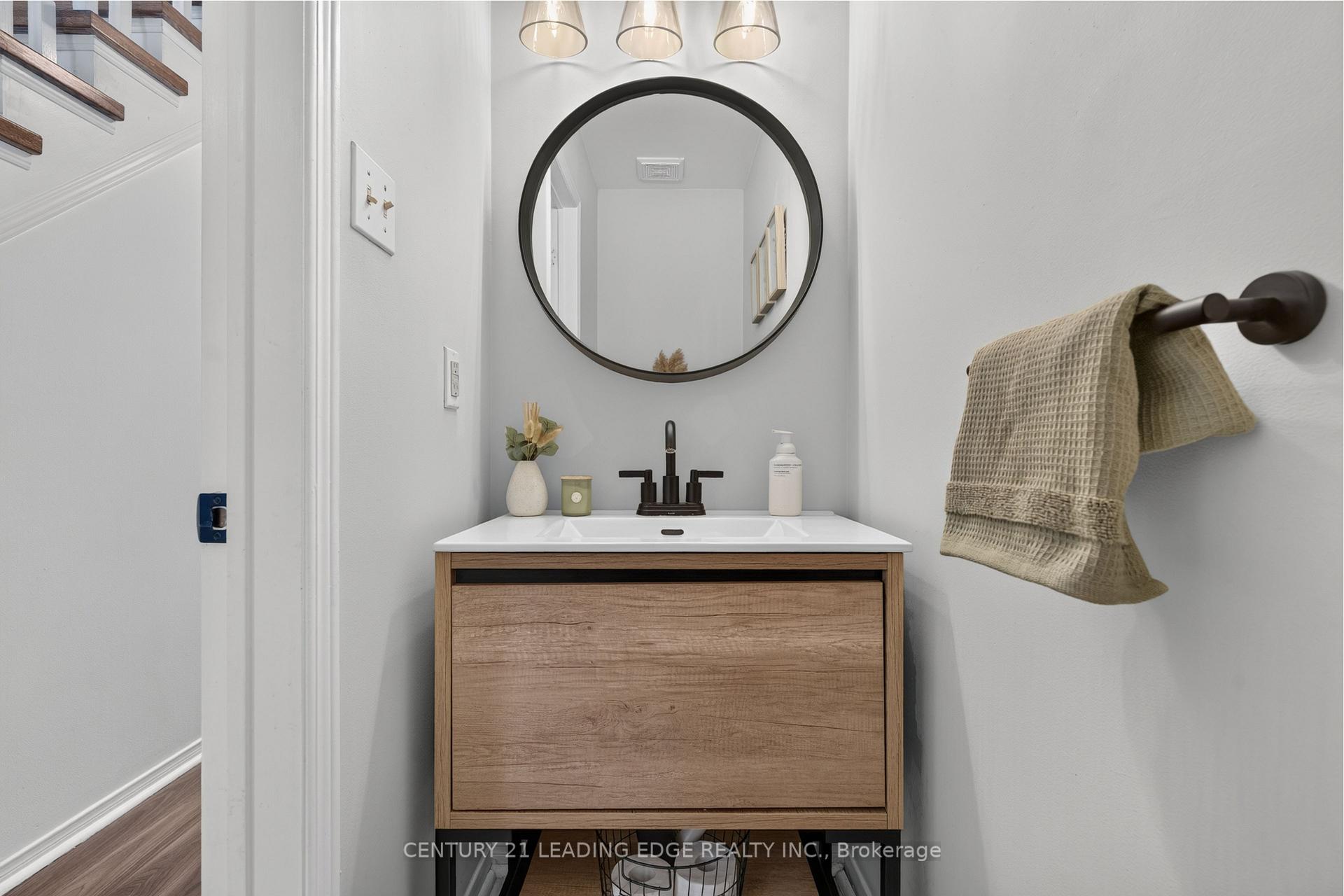 Photo 15 of 92 Vail Meadows Crescent, Clarington, Bowmanville — HOMEH