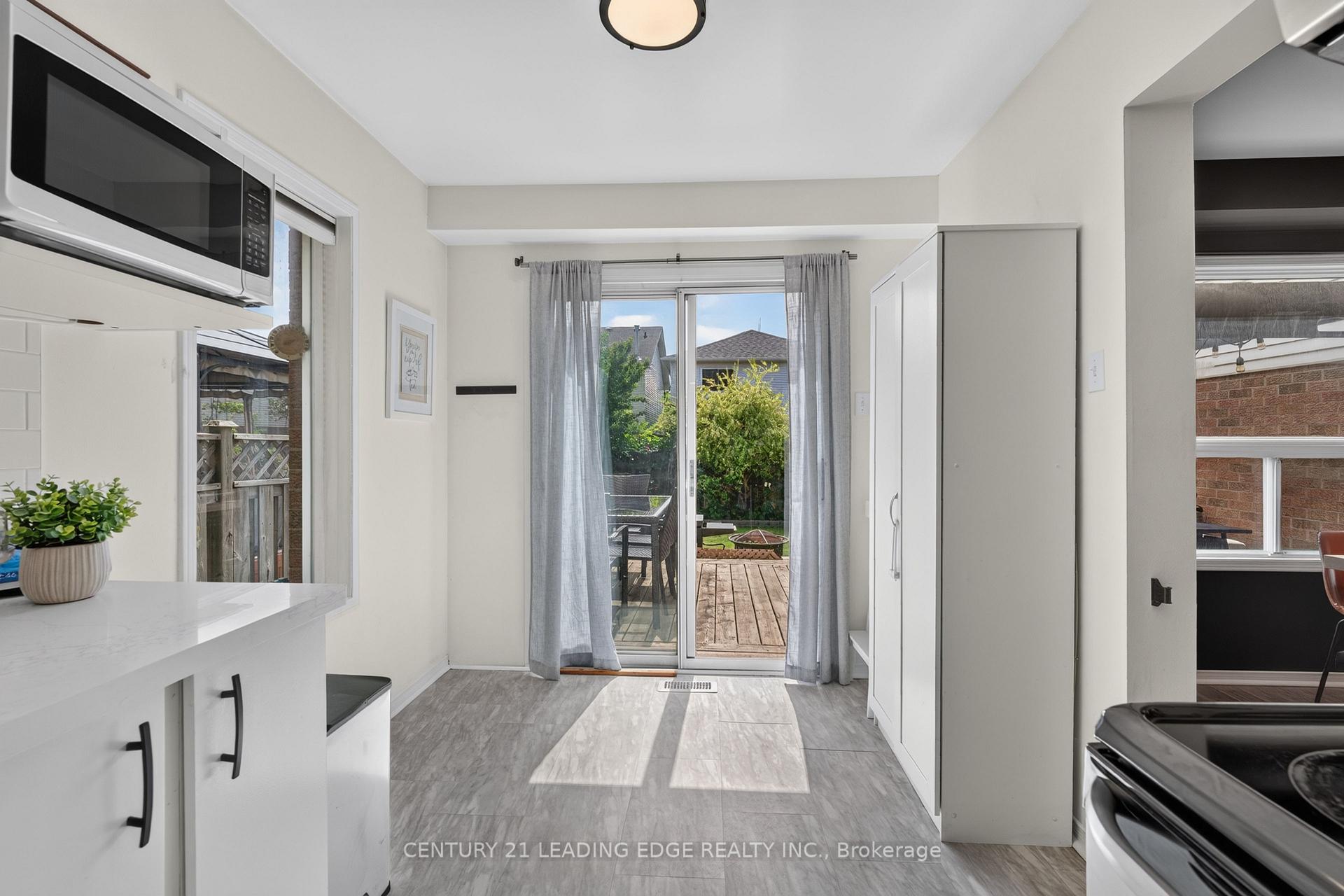 Photo 25 of 92 Vail Meadows Crescent, Clarington, Bowmanville — HOMEH