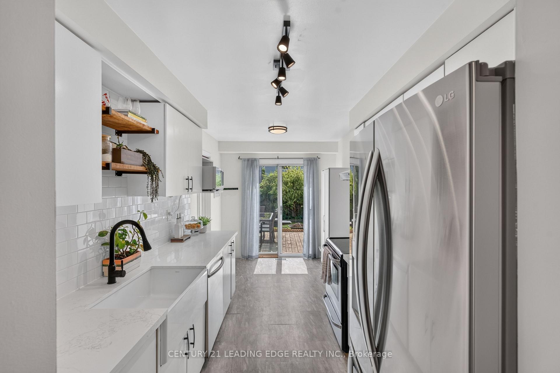 Photo 14 of 92 Vail Meadows Crescent, Clarington, Bowmanville — HOMEH