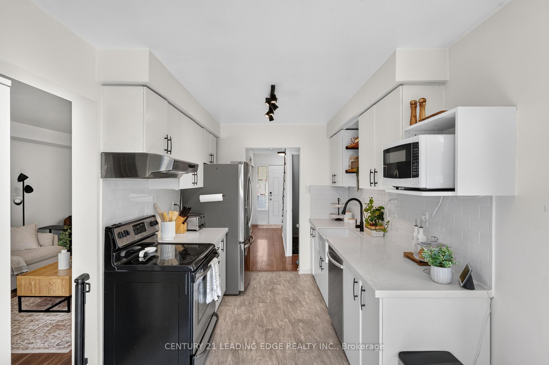 Photo 16 of 92 Vail Meadows Crescent, Clarington, Bowmanville — HOMEH
