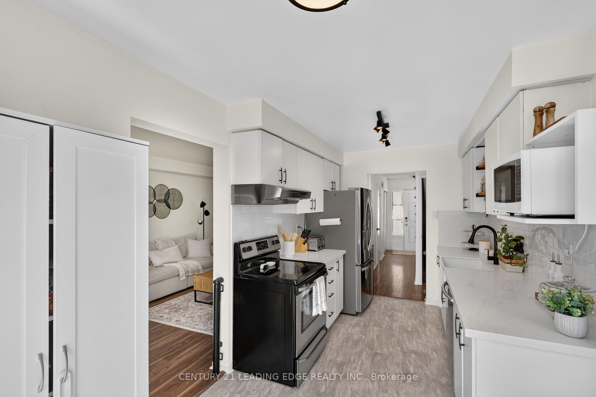 Photo 18 of 92 Vail Meadows Crescent, Clarington, Bowmanville — HOMEH