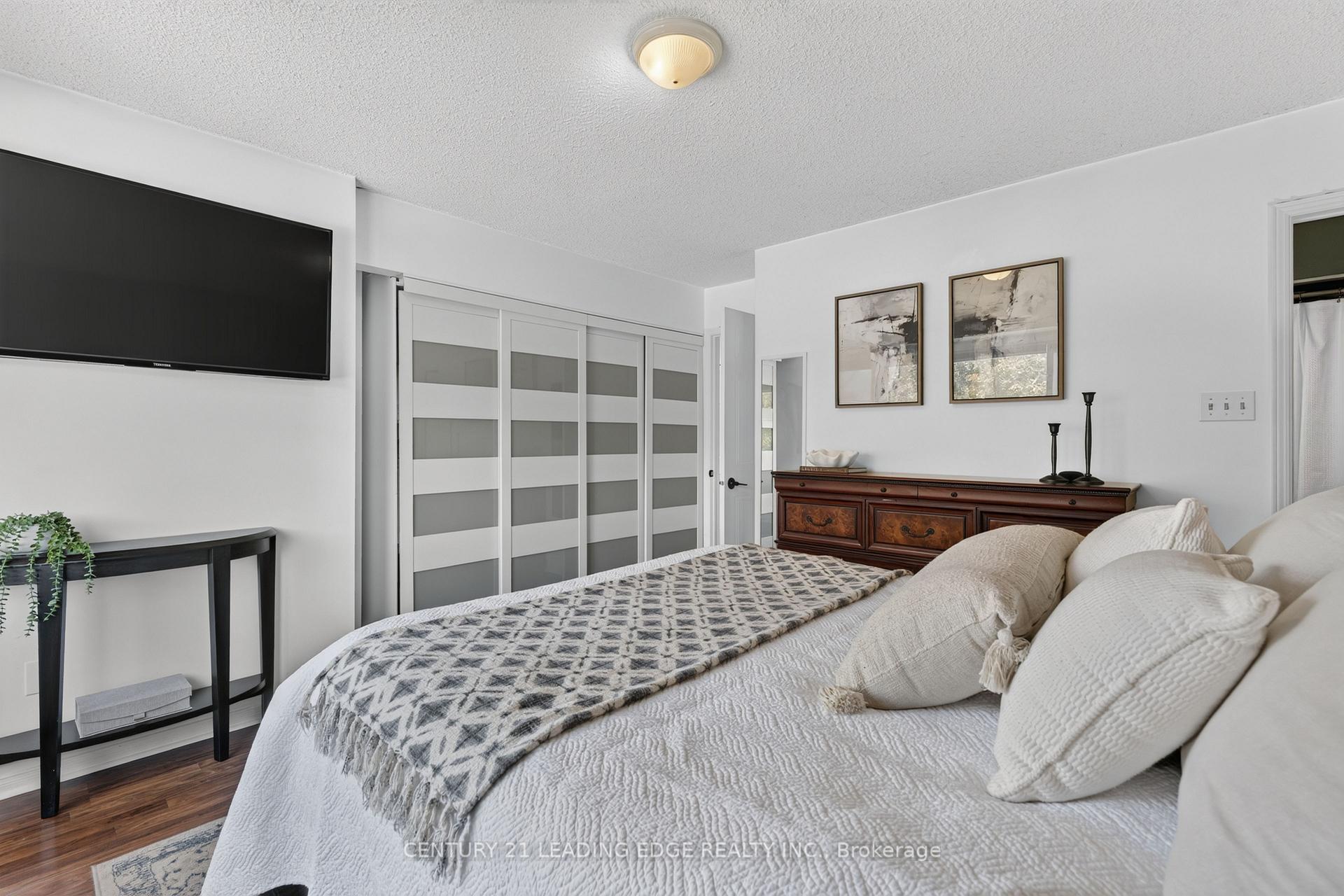 Photo 40 of 92 Vail Meadows Crescent, Clarington, Bowmanville — HOMEH