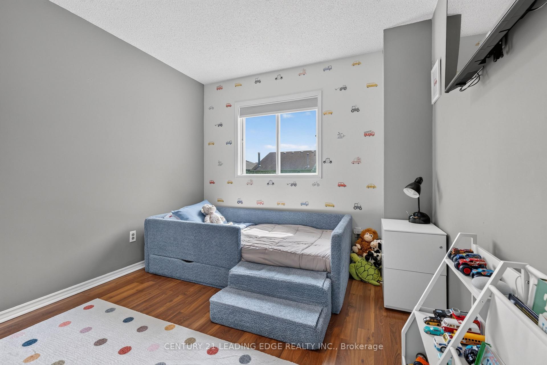 Photo 54 of 92 Vail Meadows Crescent, Clarington, Bowmanville — HOMEH