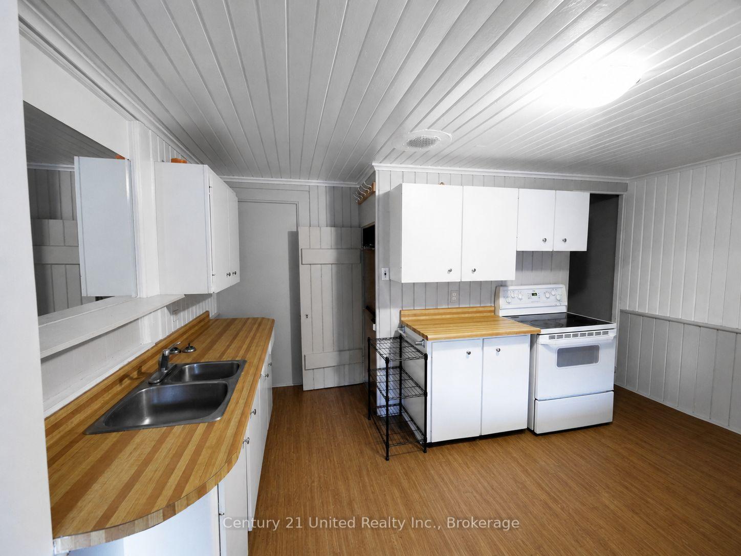 Photo of 375A Queen Street
