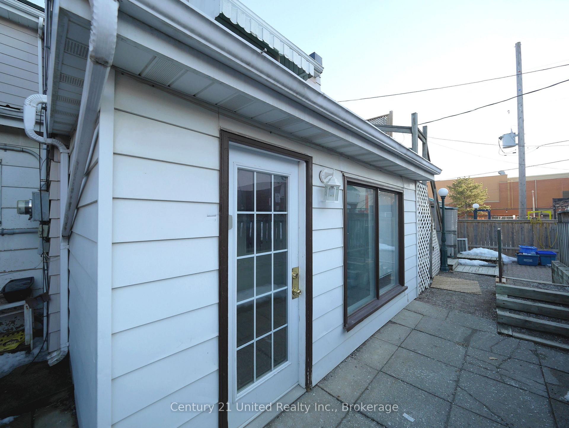 Photo 4 of 375A Queen Street, Peterborough, Town Ward 3 — HOMEH