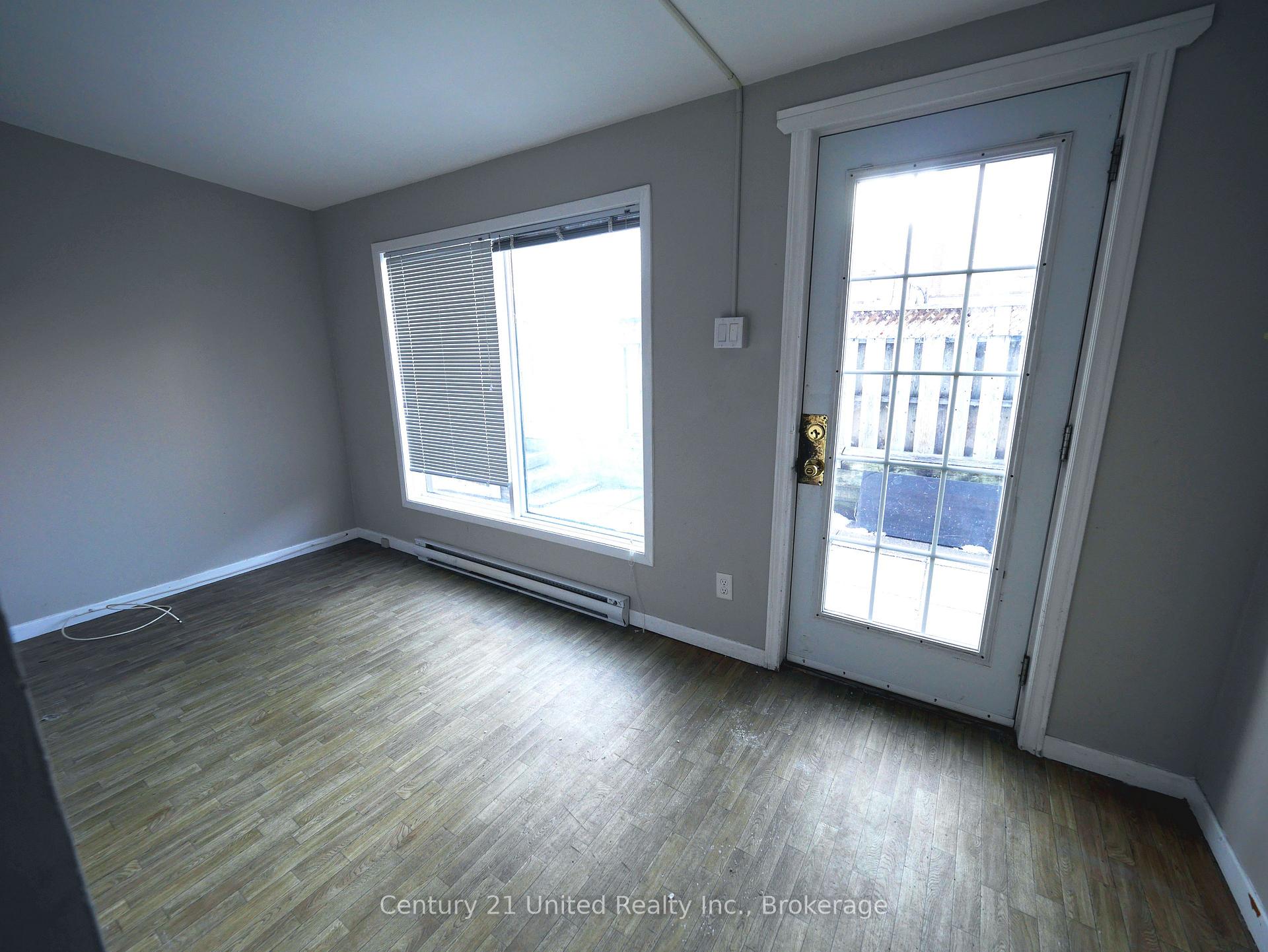 Photo 5 of 375A Queen Street, Peterborough, Town Ward 3 — HOMEH