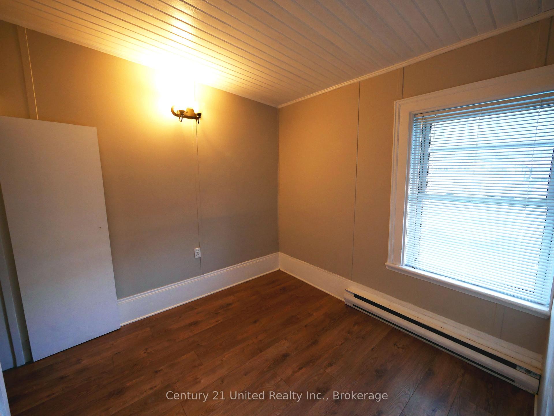 Photo 12 of 375A Queen Street, Peterborough, Town Ward 3 — HOMEH