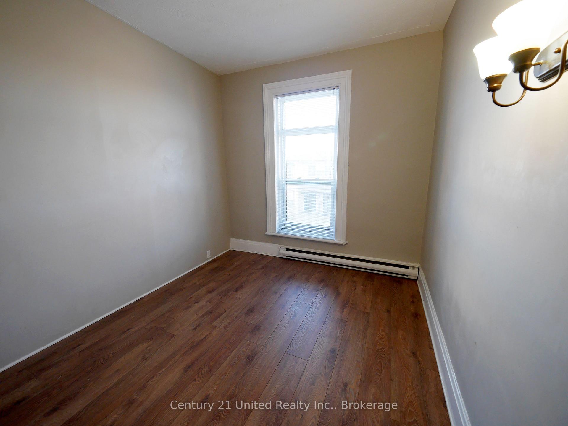 Photo 13 of 375A Queen Street, Peterborough, Town Ward 3 — HOMEH