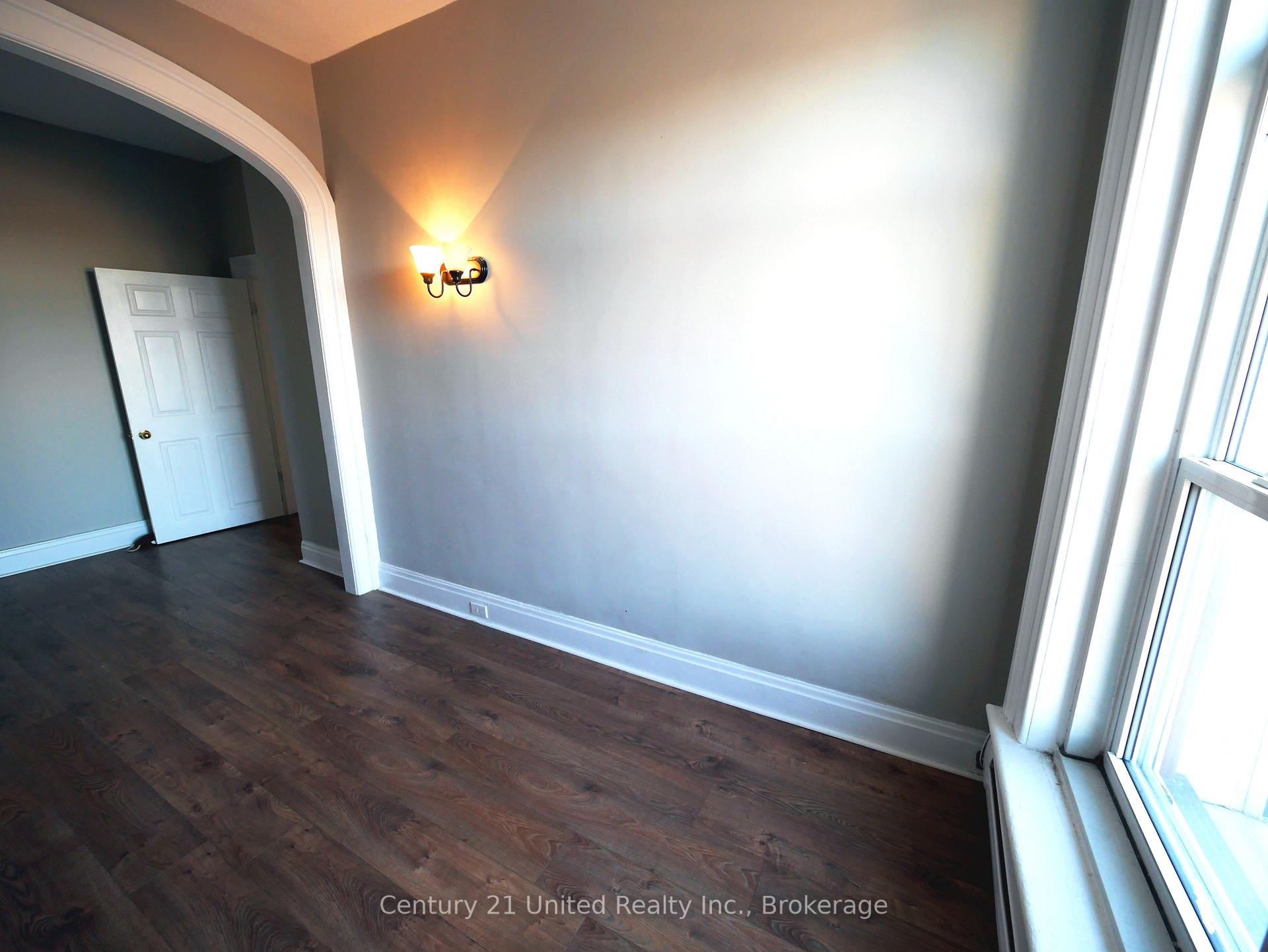 Photo 16 of 375A Queen Street, Peterborough, Town Ward 3 — HOMEH