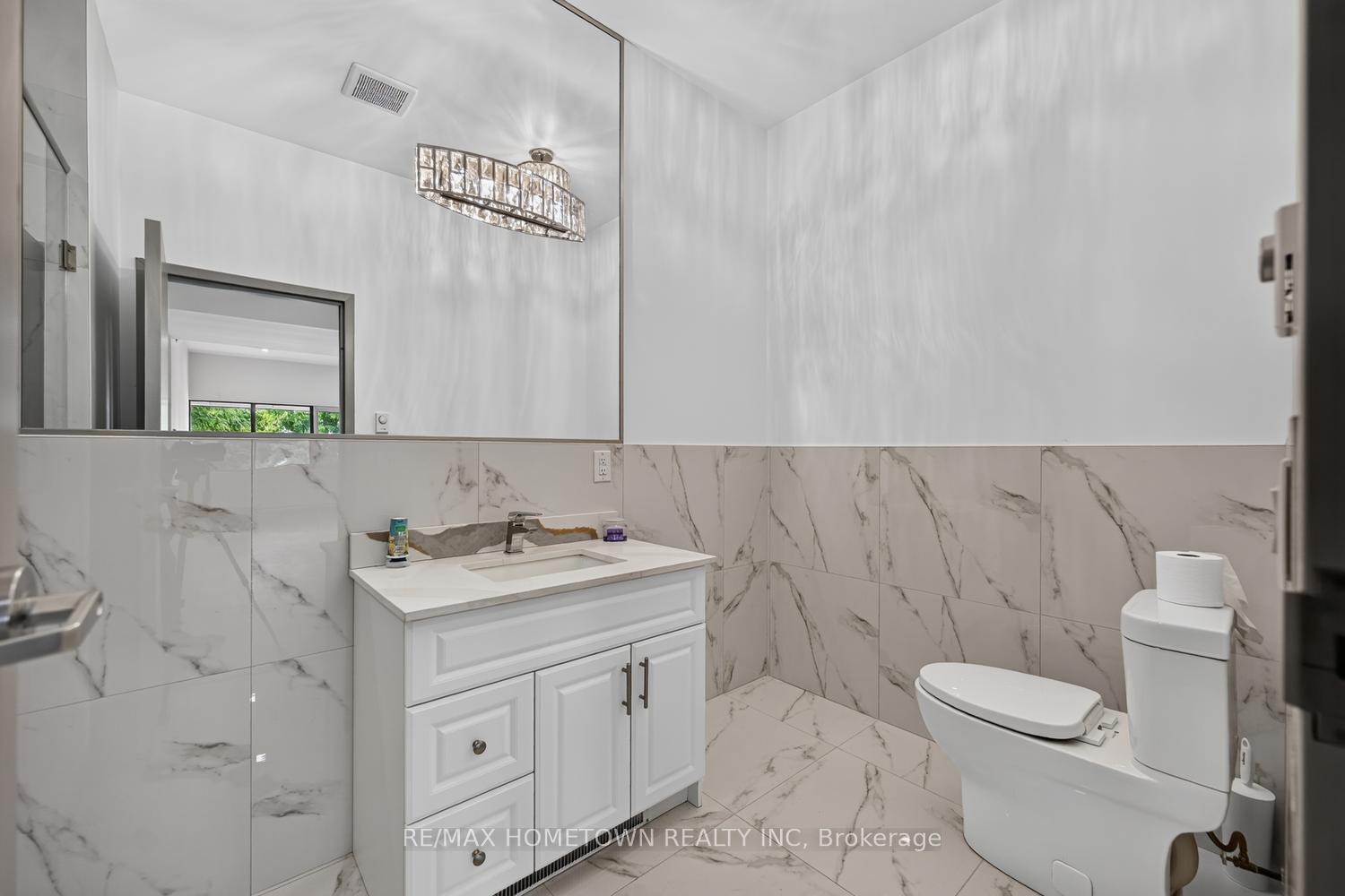 Photo 6 of Unit 206, 48 King Street E, Brockville, Brockville — HOMEH