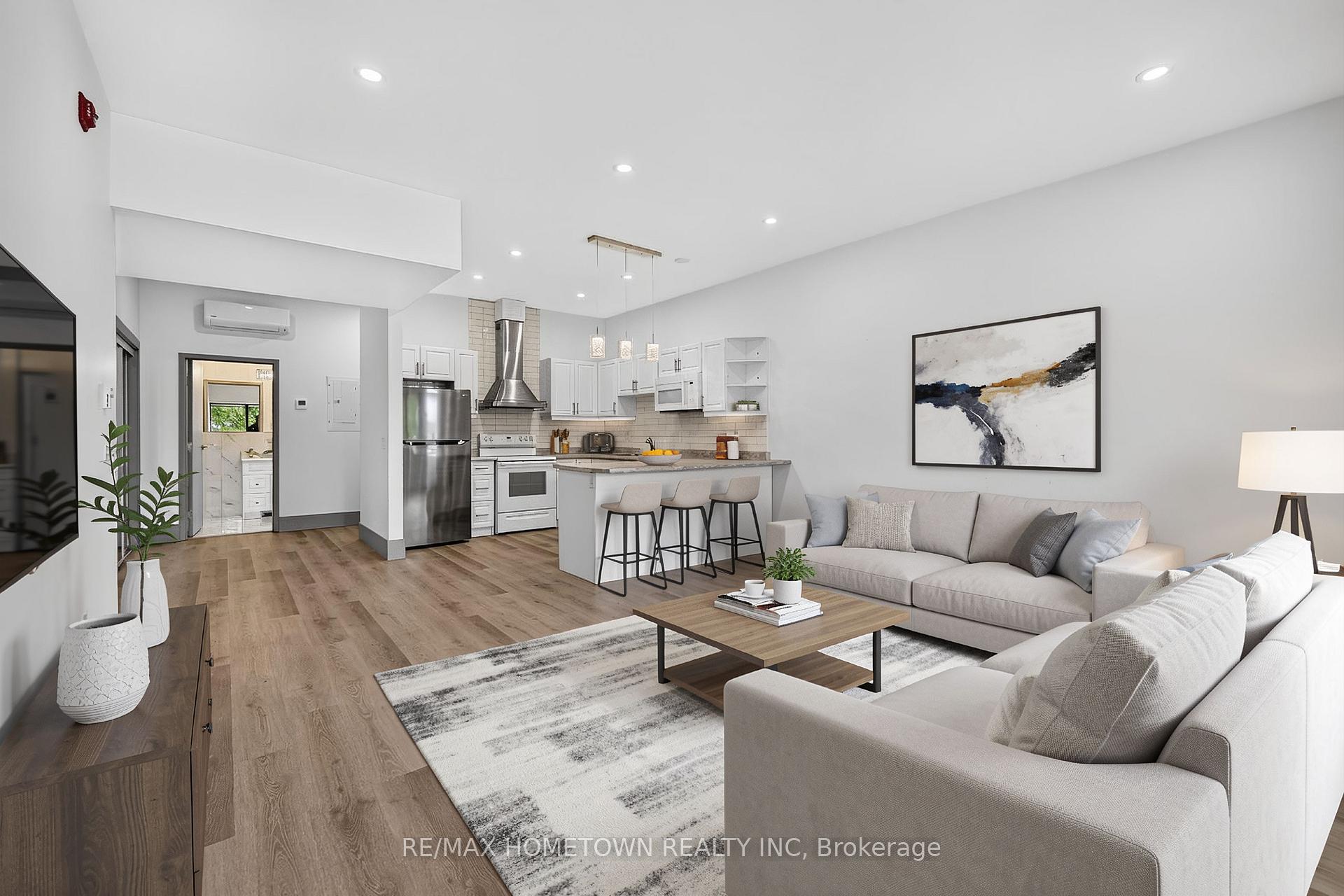 Photo 9 of Unit 206, 48 King Street E, Brockville, Brockville — HOMEH