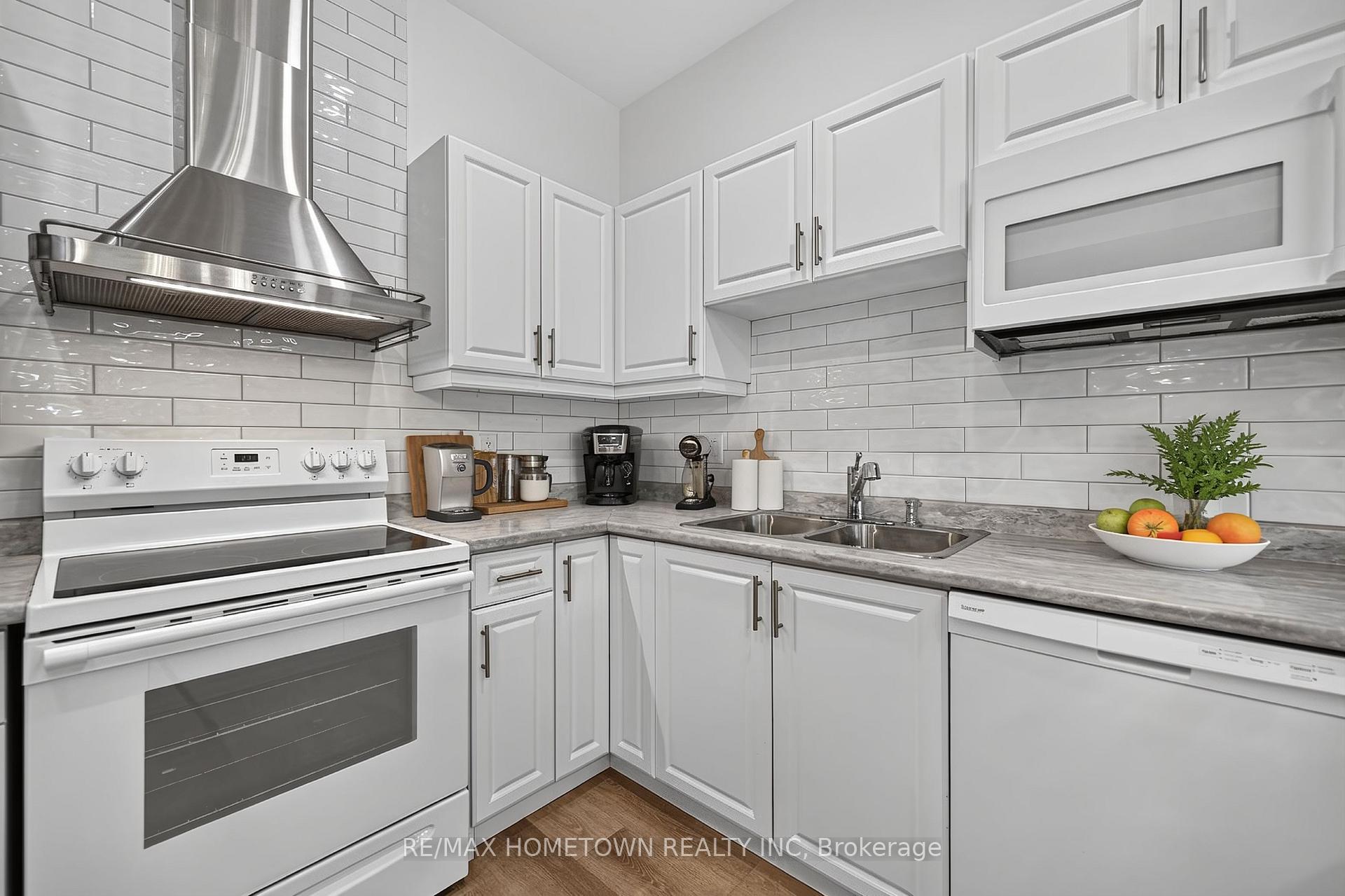 Photo 16 of Unit 206, 48 King Street E, Brockville, Brockville — HOMEH
