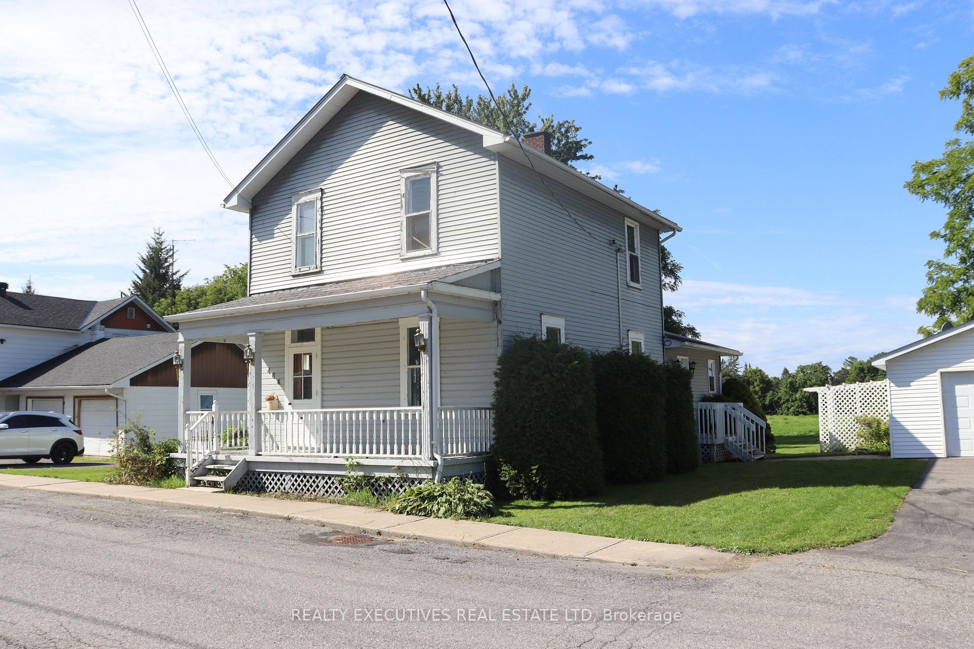 Photo 1 of 464 Gladstone Street, North Dundas, Winchester — HOMEH
