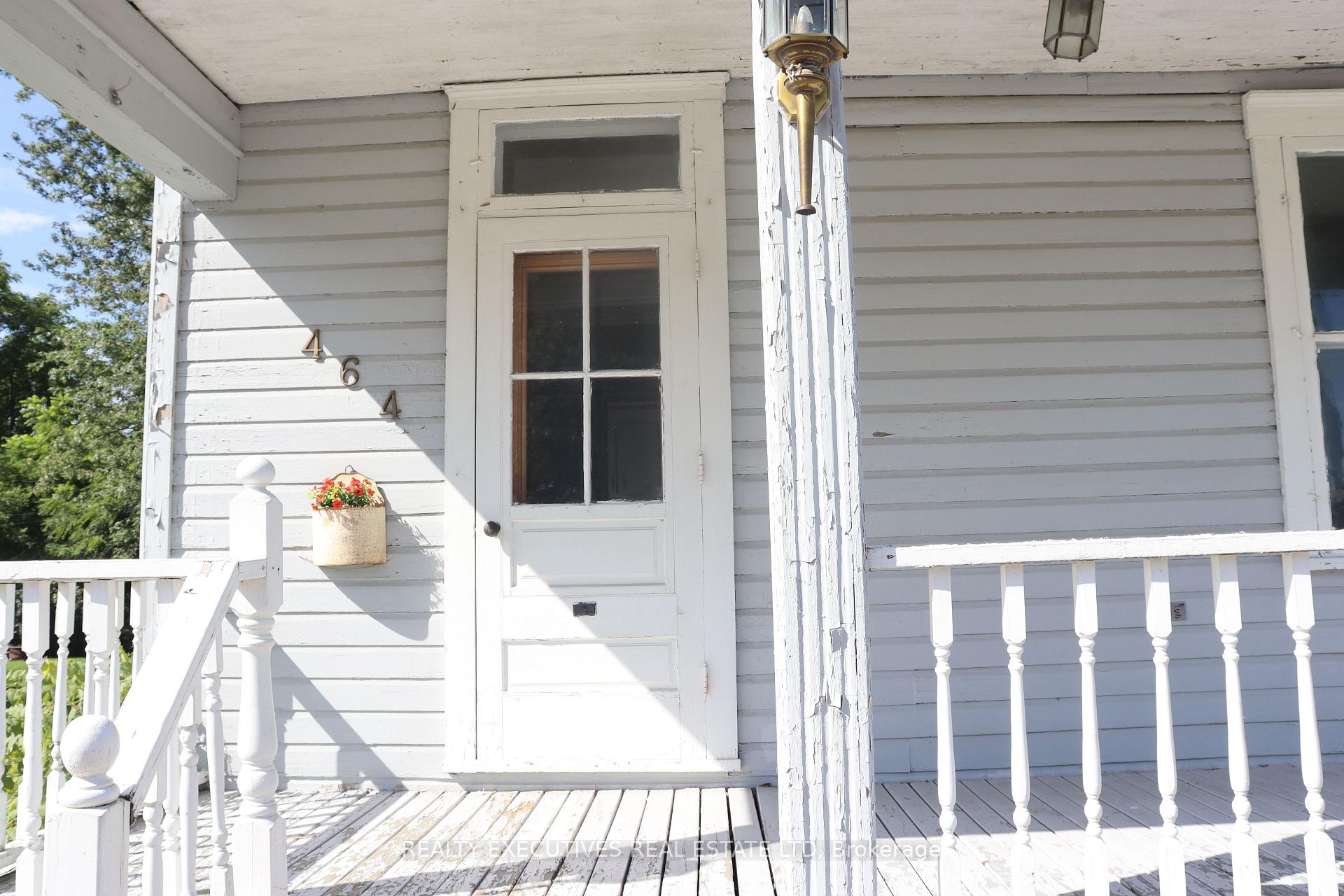 Photo 4 of 464 Gladstone Street, North Dundas, Winchester — HOMEH