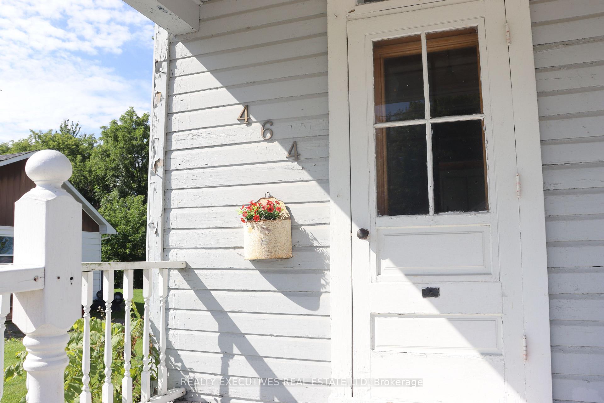 Photo 5 of 464 Gladstone Street, North Dundas, Winchester — HOMEH