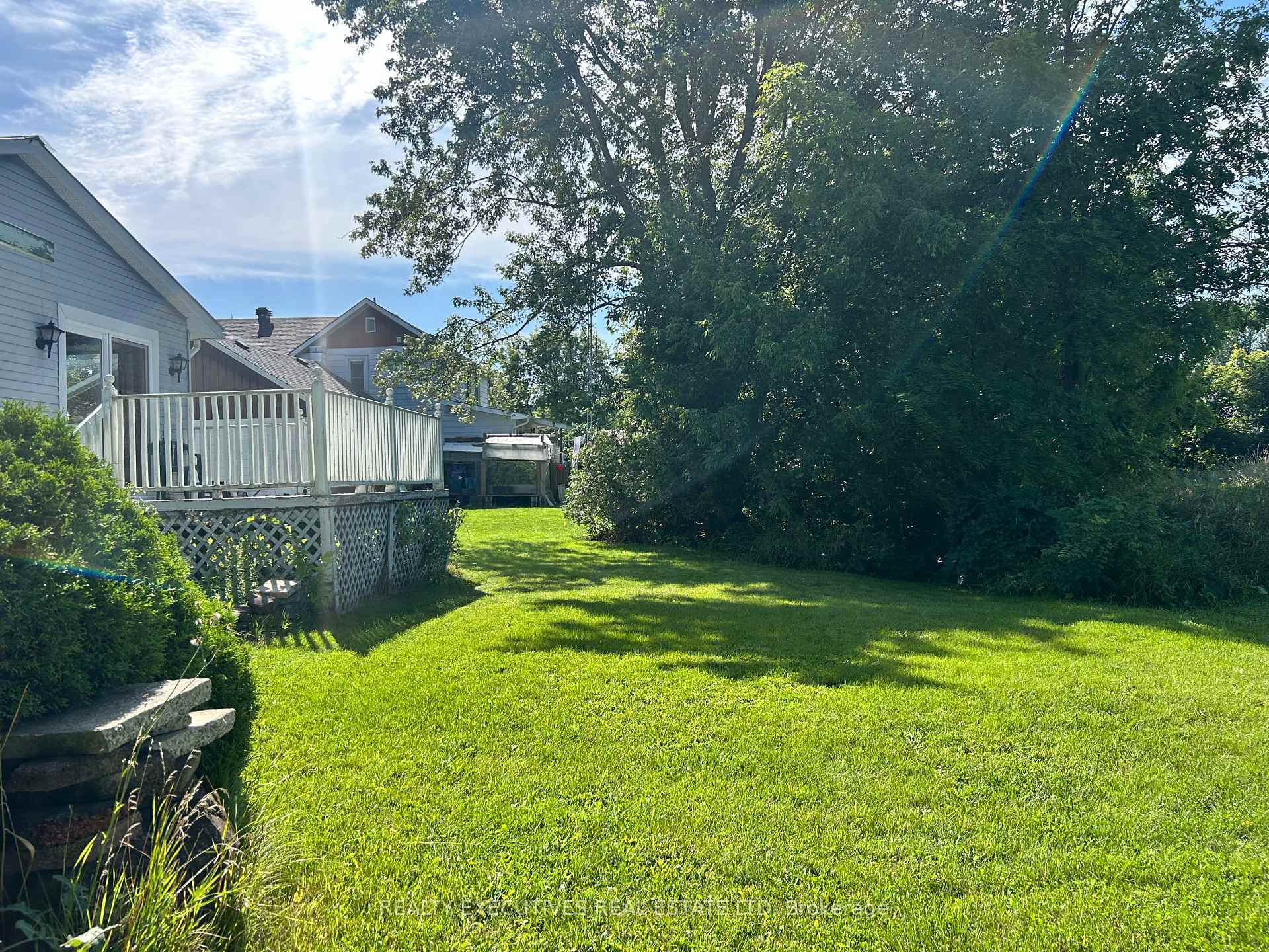 Photo 34 of 464 Gladstone Street, North Dundas, Winchester — HOMEH