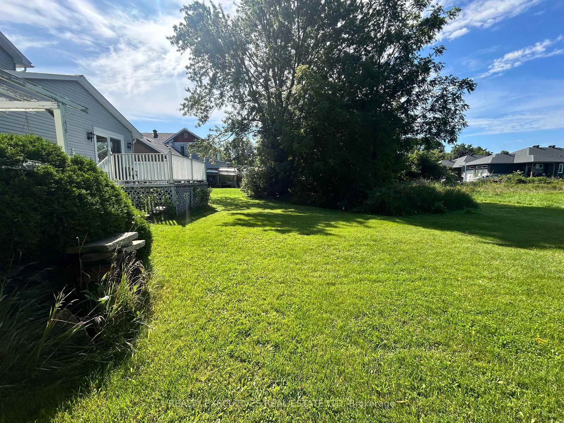 Photo 35 of 464 Gladstone Street, North Dundas, Winchester — HOMEH