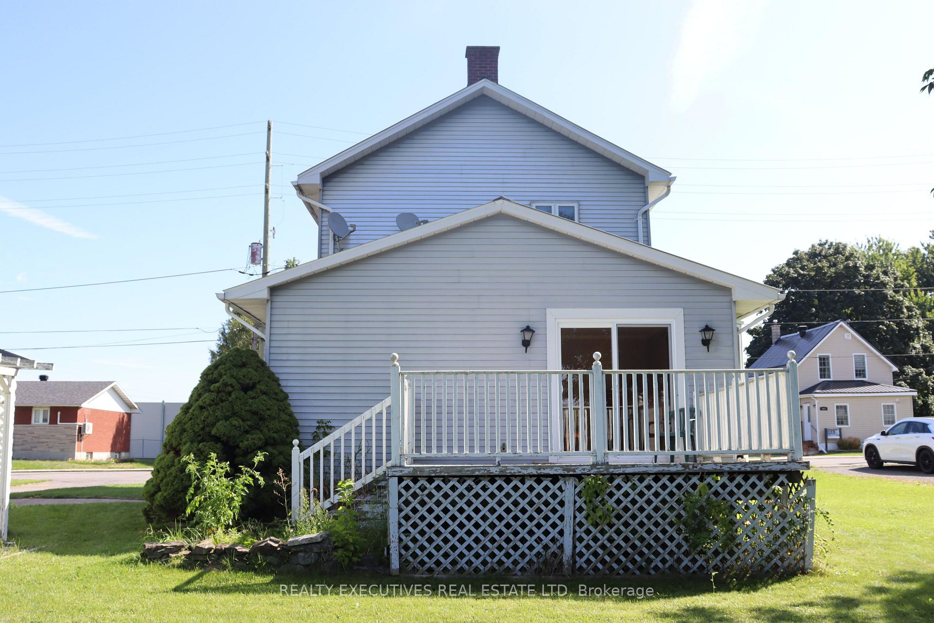 Photo 39 of 464 Gladstone Street, North Dundas, Winchester — HOMEH