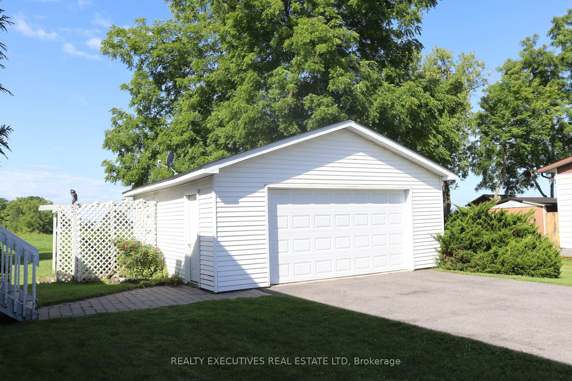 Photo 44 of 464 Gladstone Street, North Dundas, Winchester — HOMEH