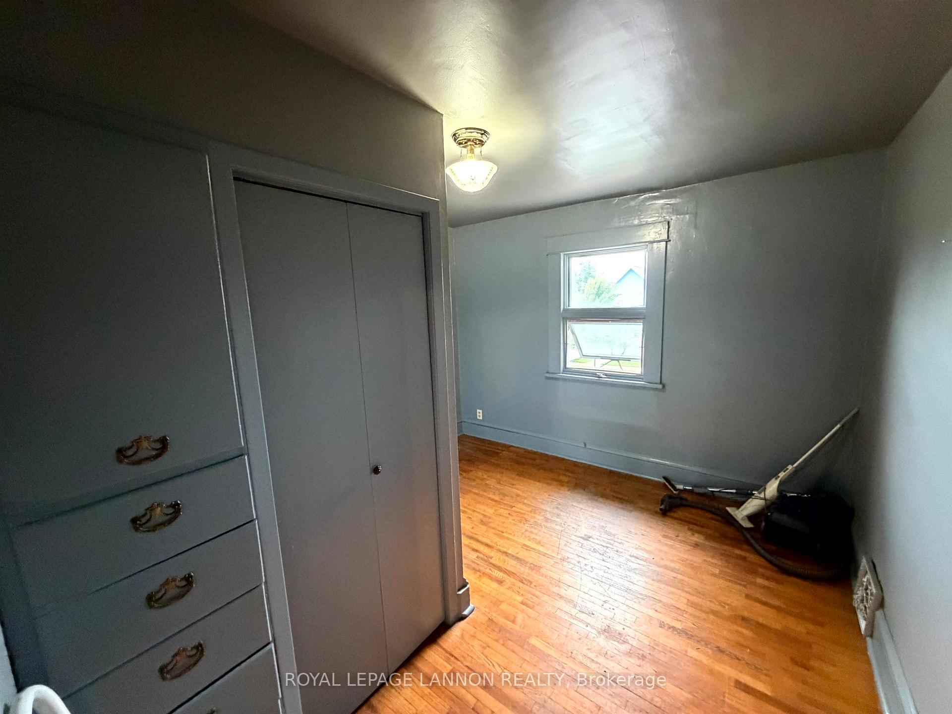 Photo 23 of 207 Norah Street S, Thunder Bay, McKeller Park — HOMEH