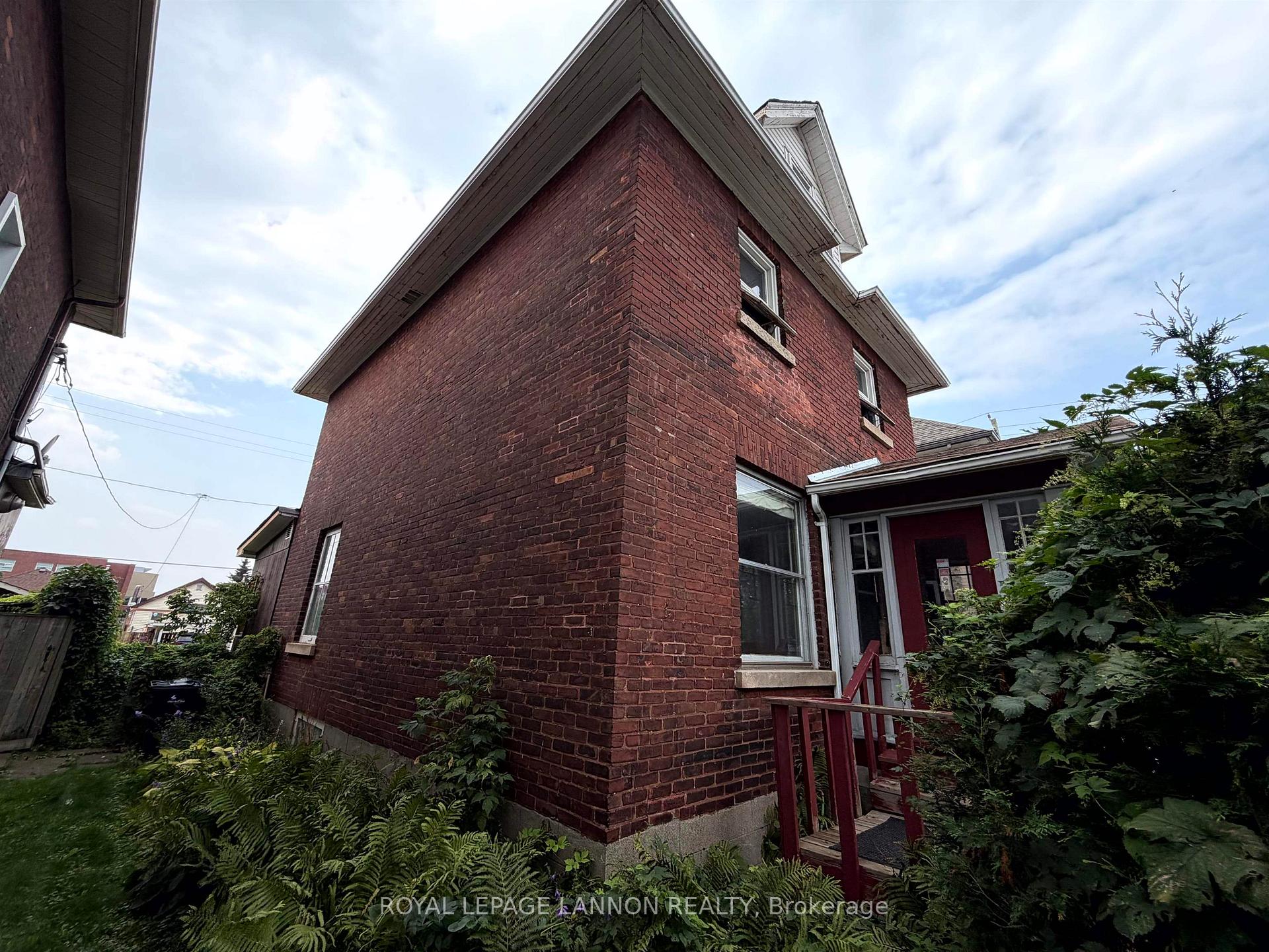 Photo 34 of 207 Norah Street S, Thunder Bay, McKeller Park — HOMEH