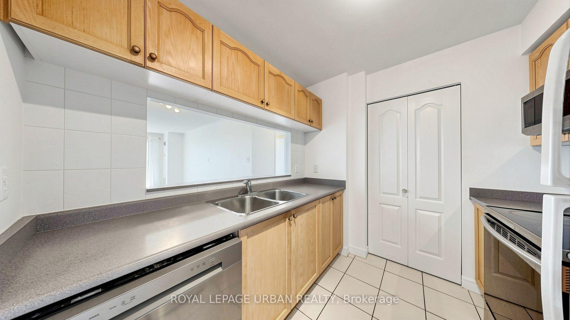 Photo 17 of Unit 1005, 399 South Park Road, Markham, Commerce Valley — HOMEH