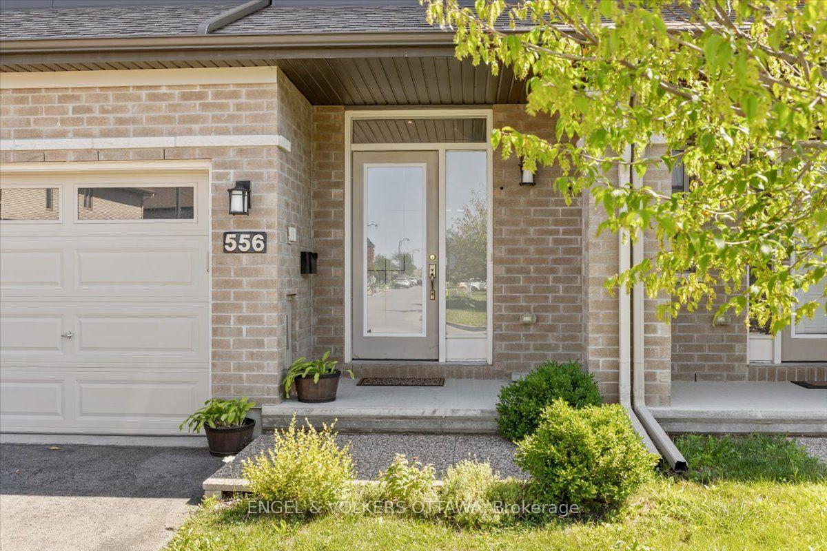 Photo 3 of 556 Triangle Street, Ottawa, Kanata - Emerald Meadows/Trailwest — HOMEH