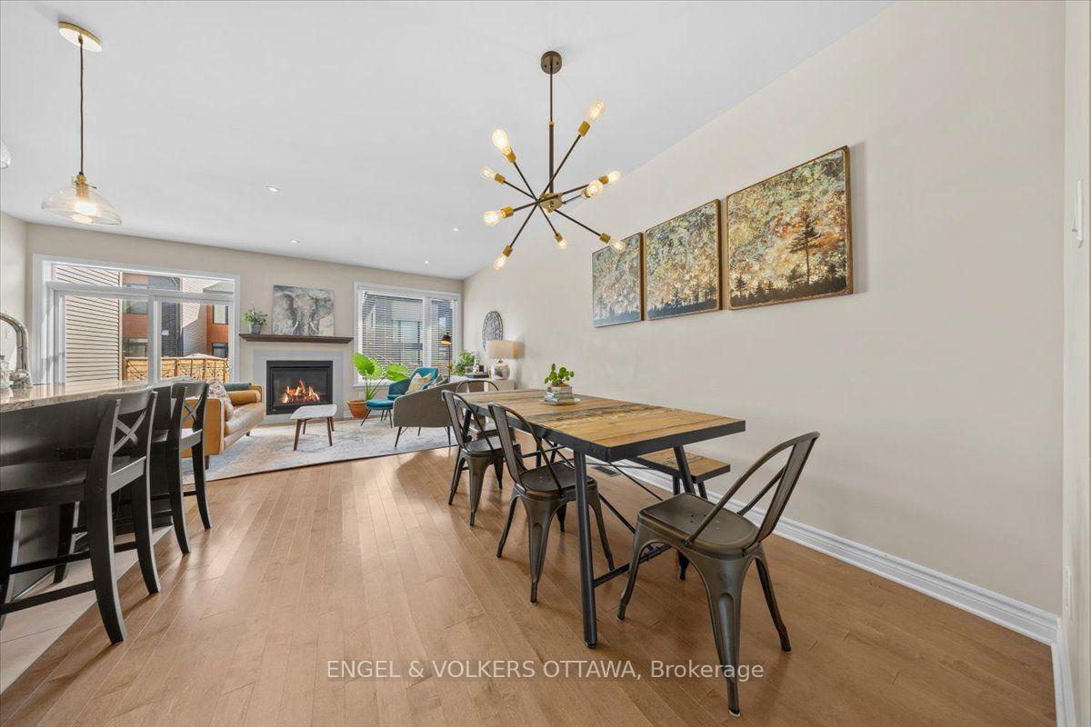 Photo 6 of 556 Triangle Street, Ottawa, Kanata - Emerald Meadows/Trailwest — HOMEH