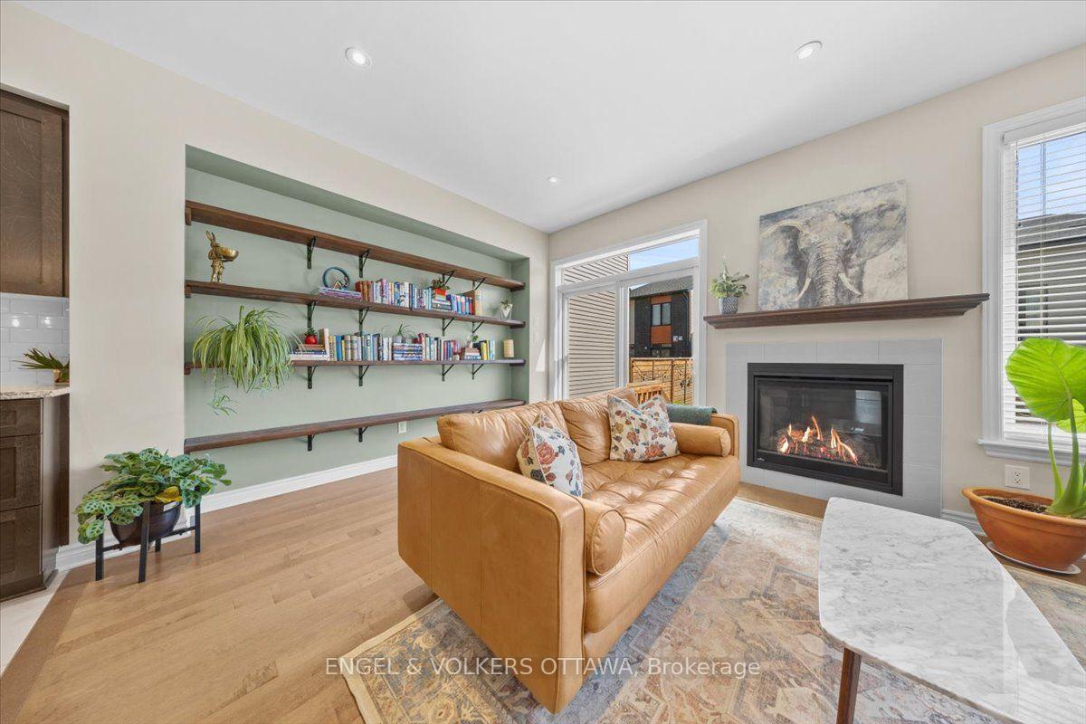 Photo 19 of 556 Triangle Street, Ottawa, Kanata - Emerald Meadows/Trailwest — HOMEH